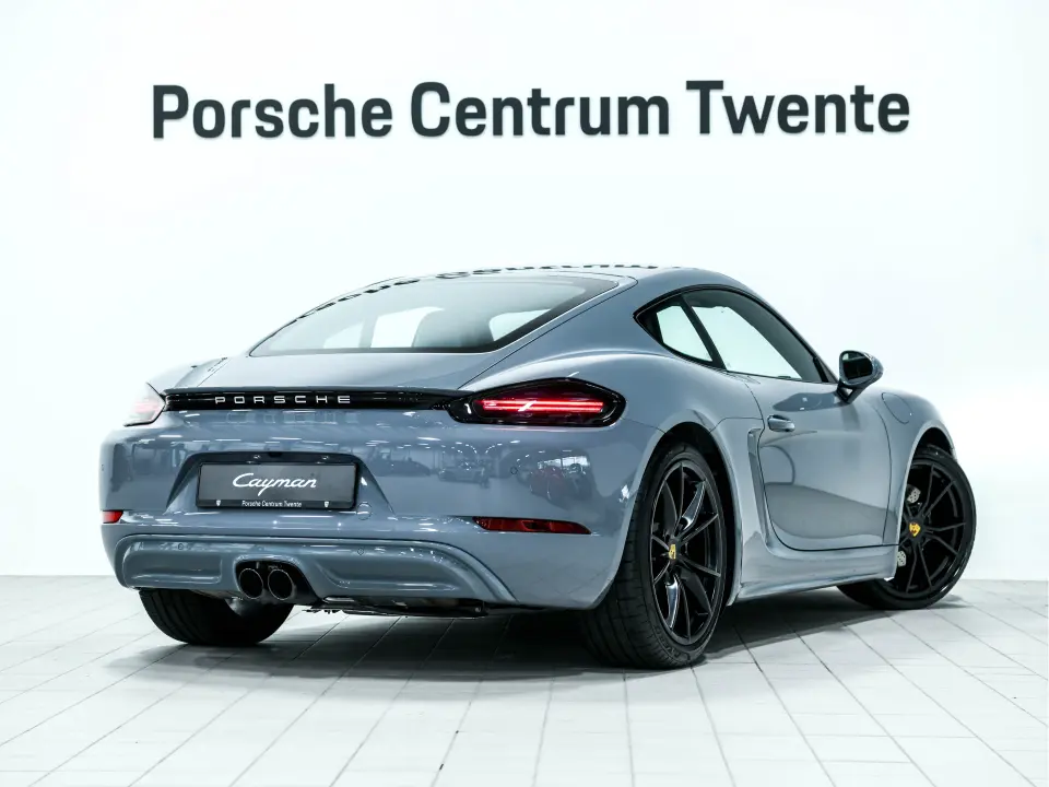 Porsche 718 Cayman 