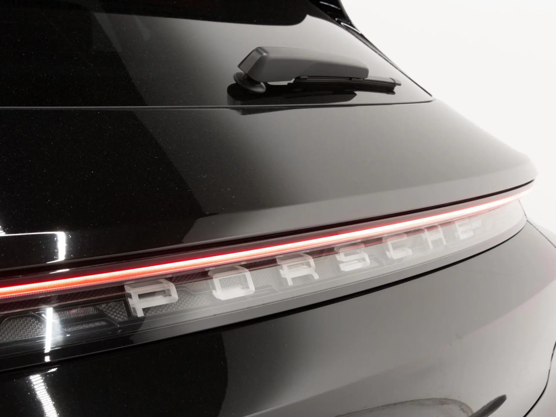 Taycan Sport Turismo Performance Accu Plus