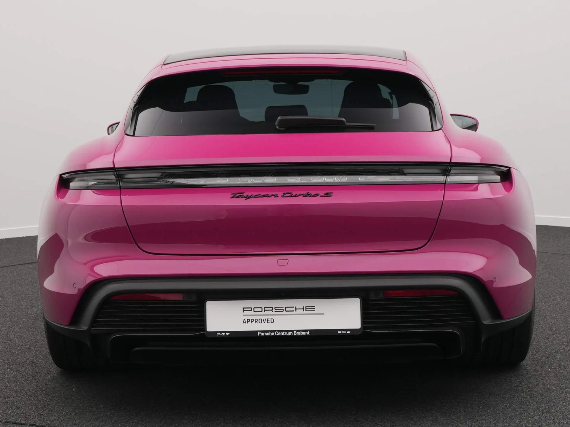 Taycan Turbo S Sport Turismo