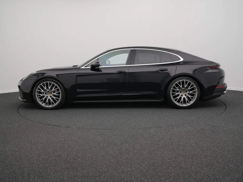 Porsche Panamera 4