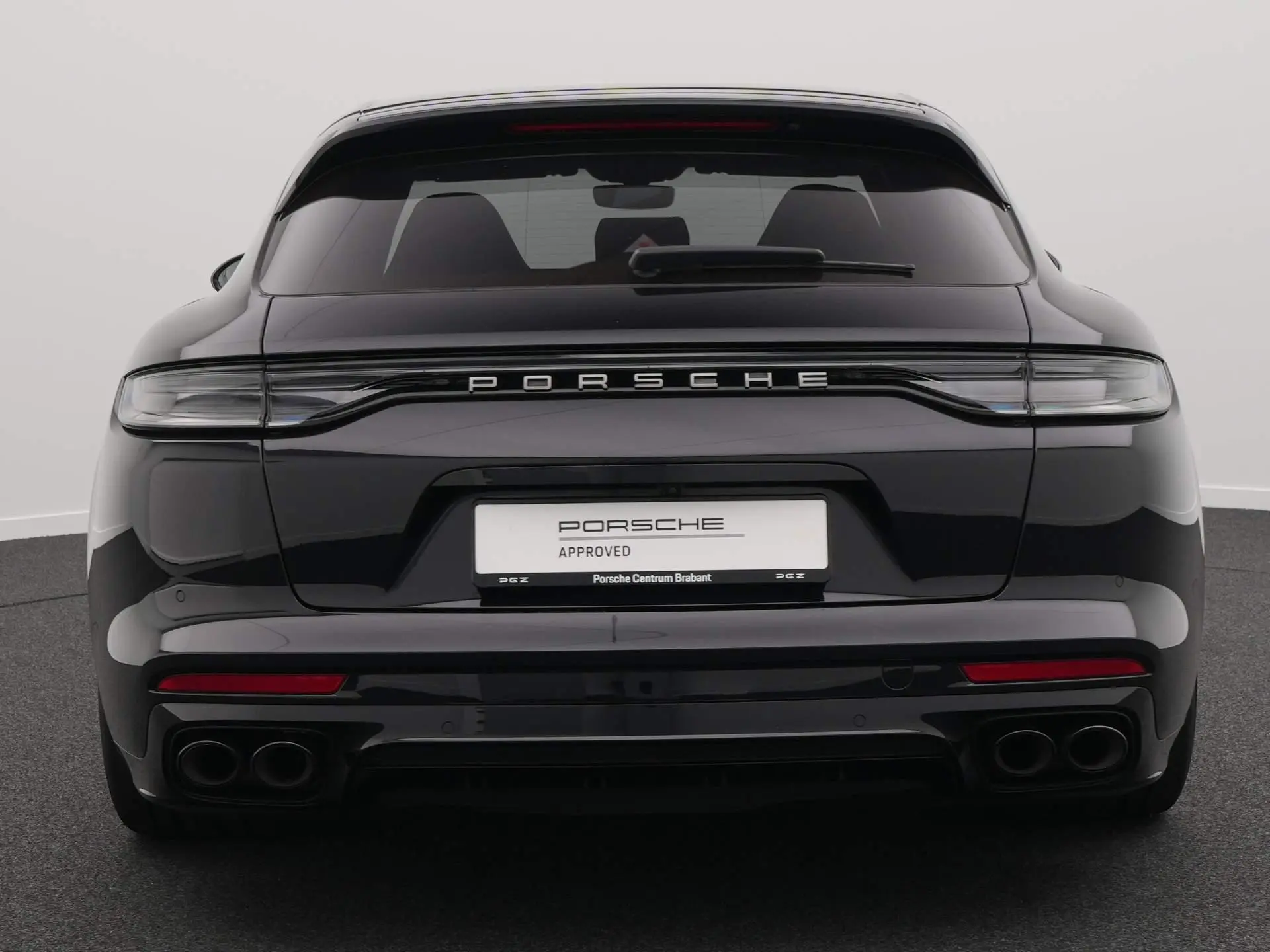 Panamera Sport Turismo 4 E-Hybrid Platinum Edition