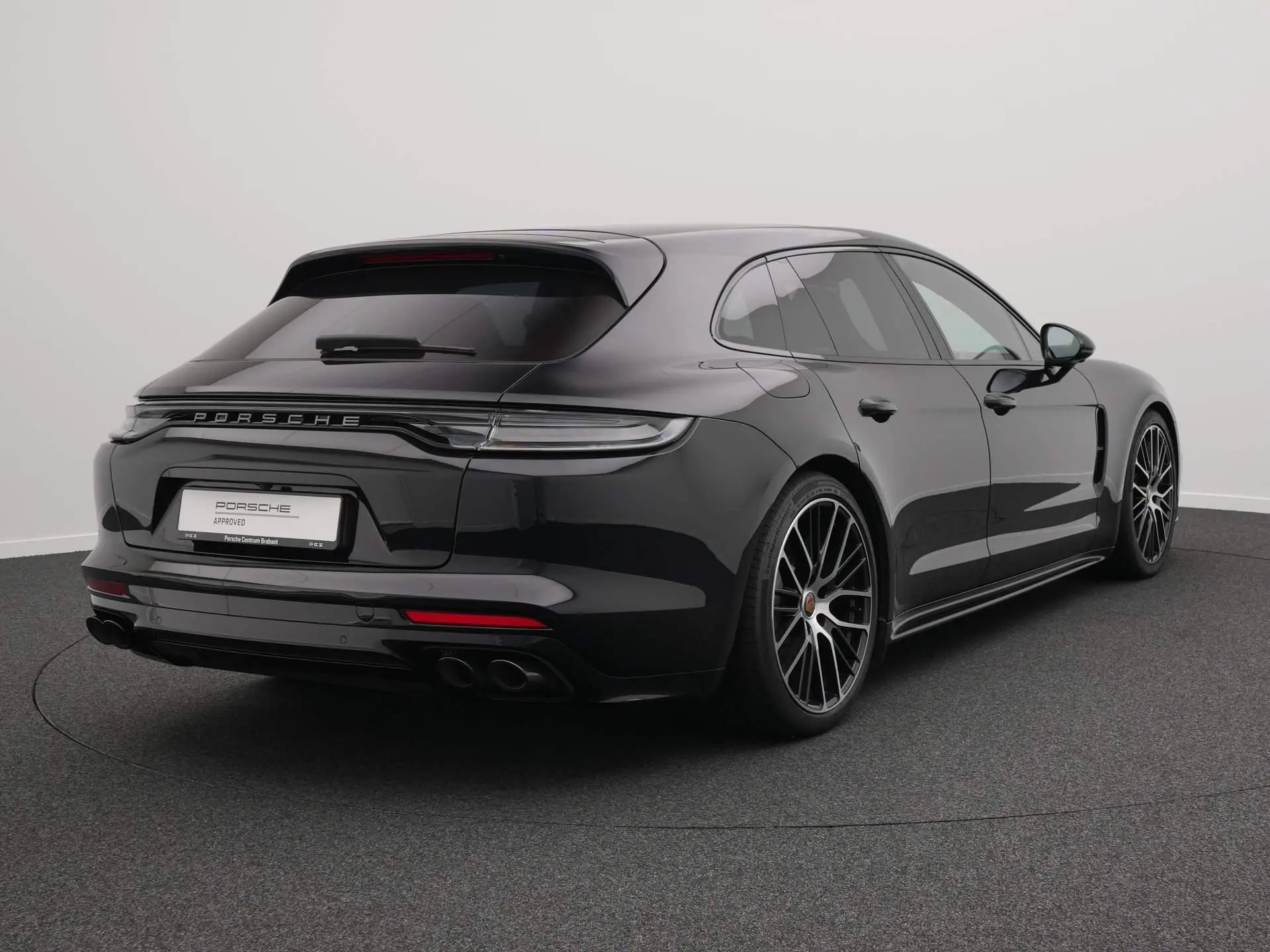 Panamera Sport Turismo 4 E-Hybrid Platinum Edition