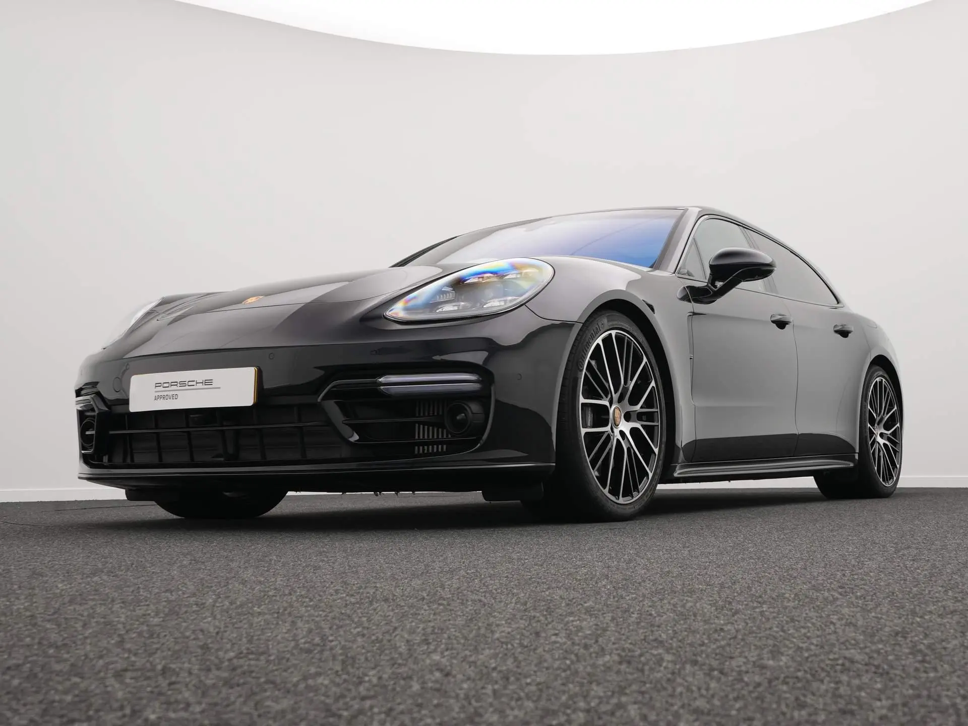 Panamera Sport Turismo 4 E-Hybrid Platinum Edition