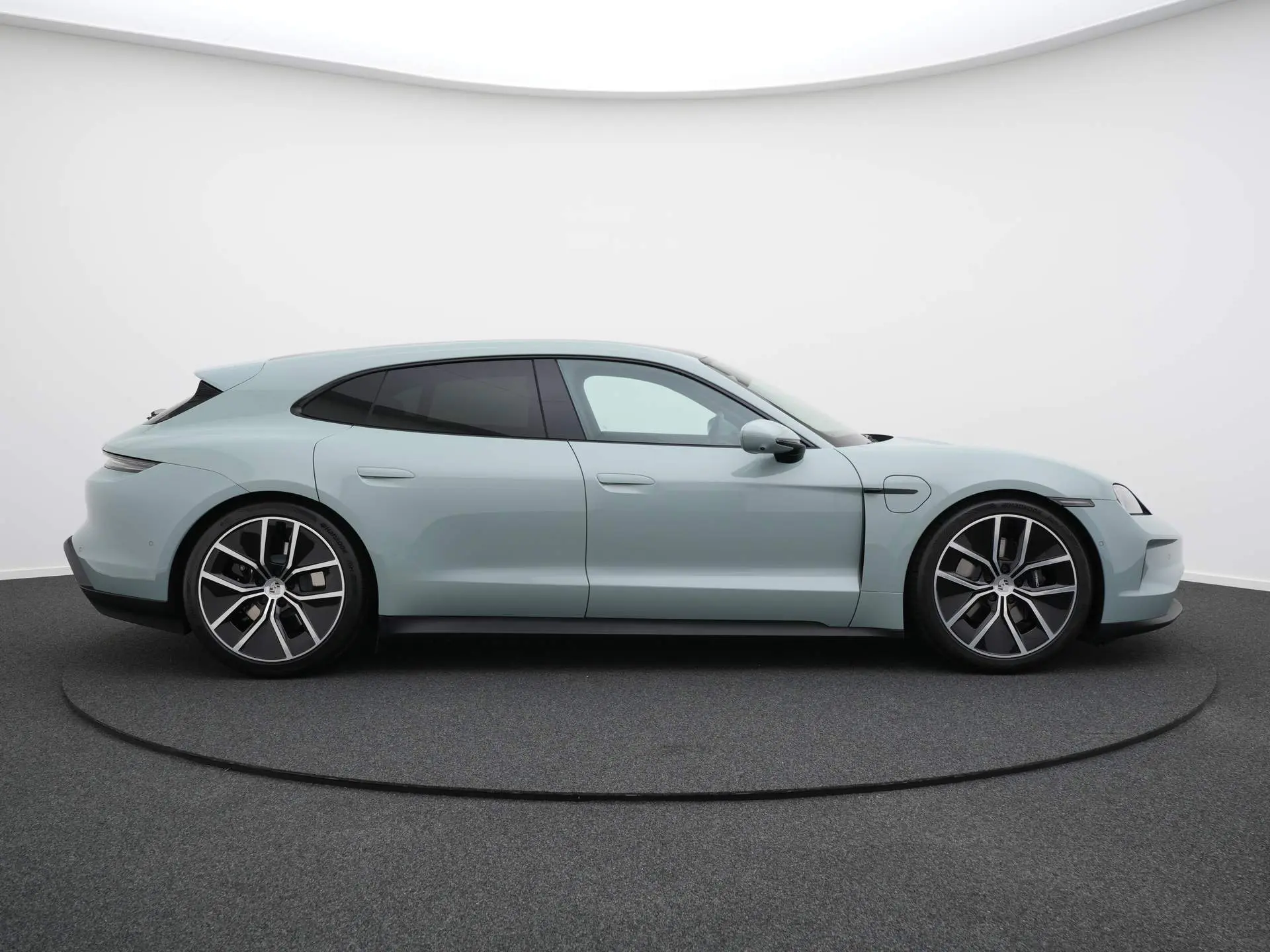 Taycan Sport Tursimo