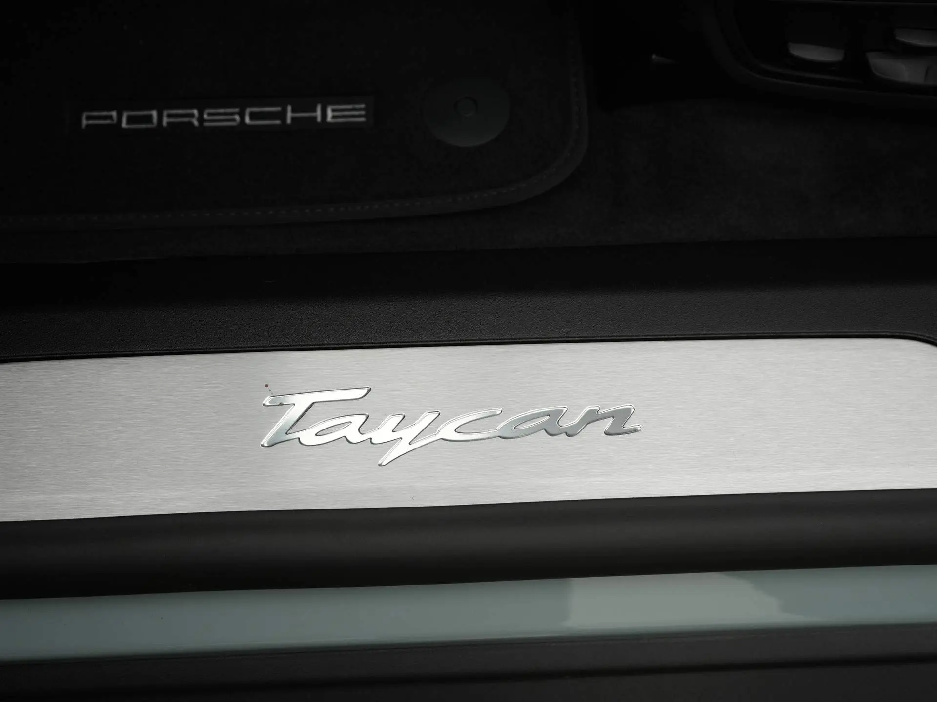 Taycan Sport Tursimo