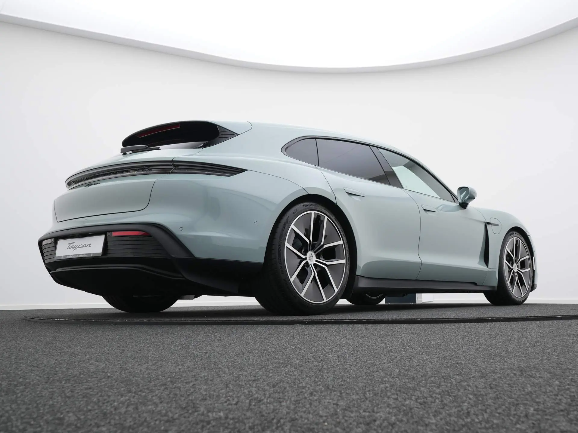 Taycan Sport Tursimo