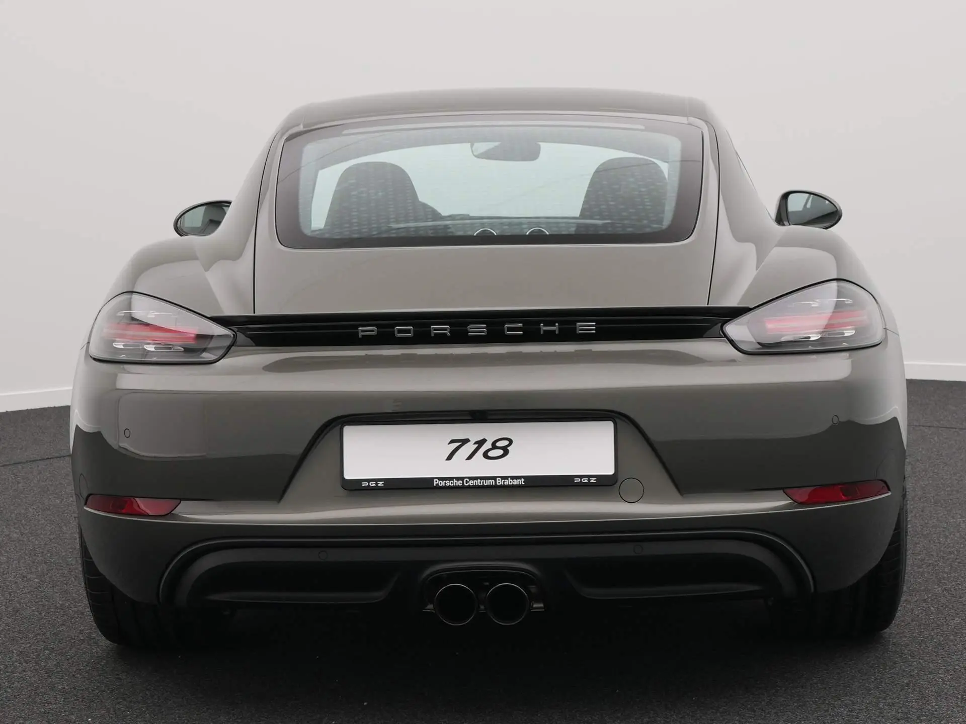 718 Cayman