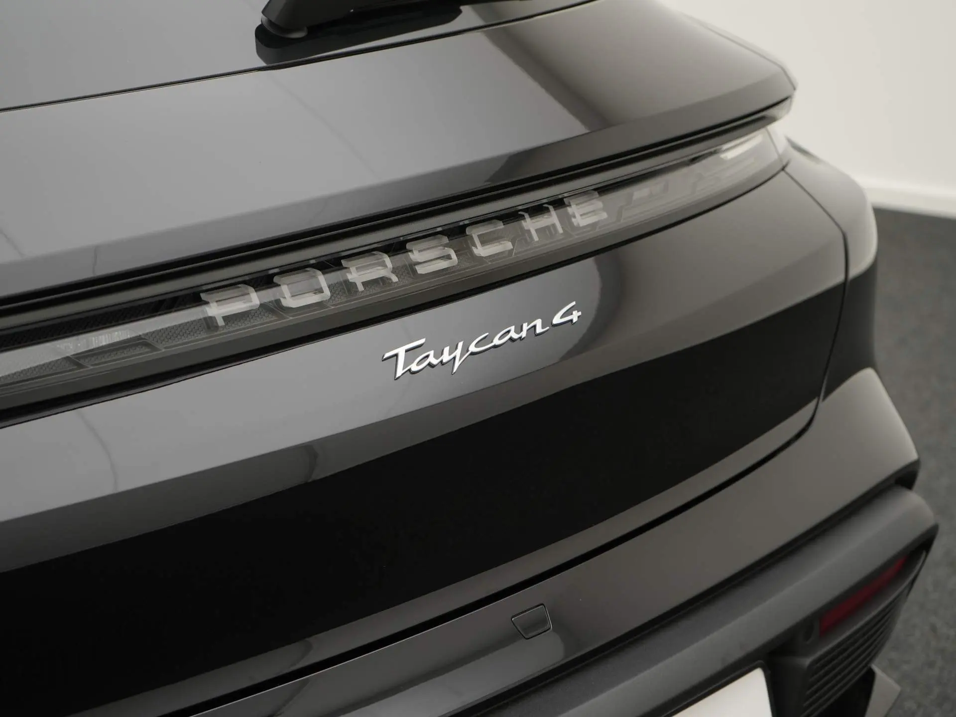 Taycan 4 Cross Turismo