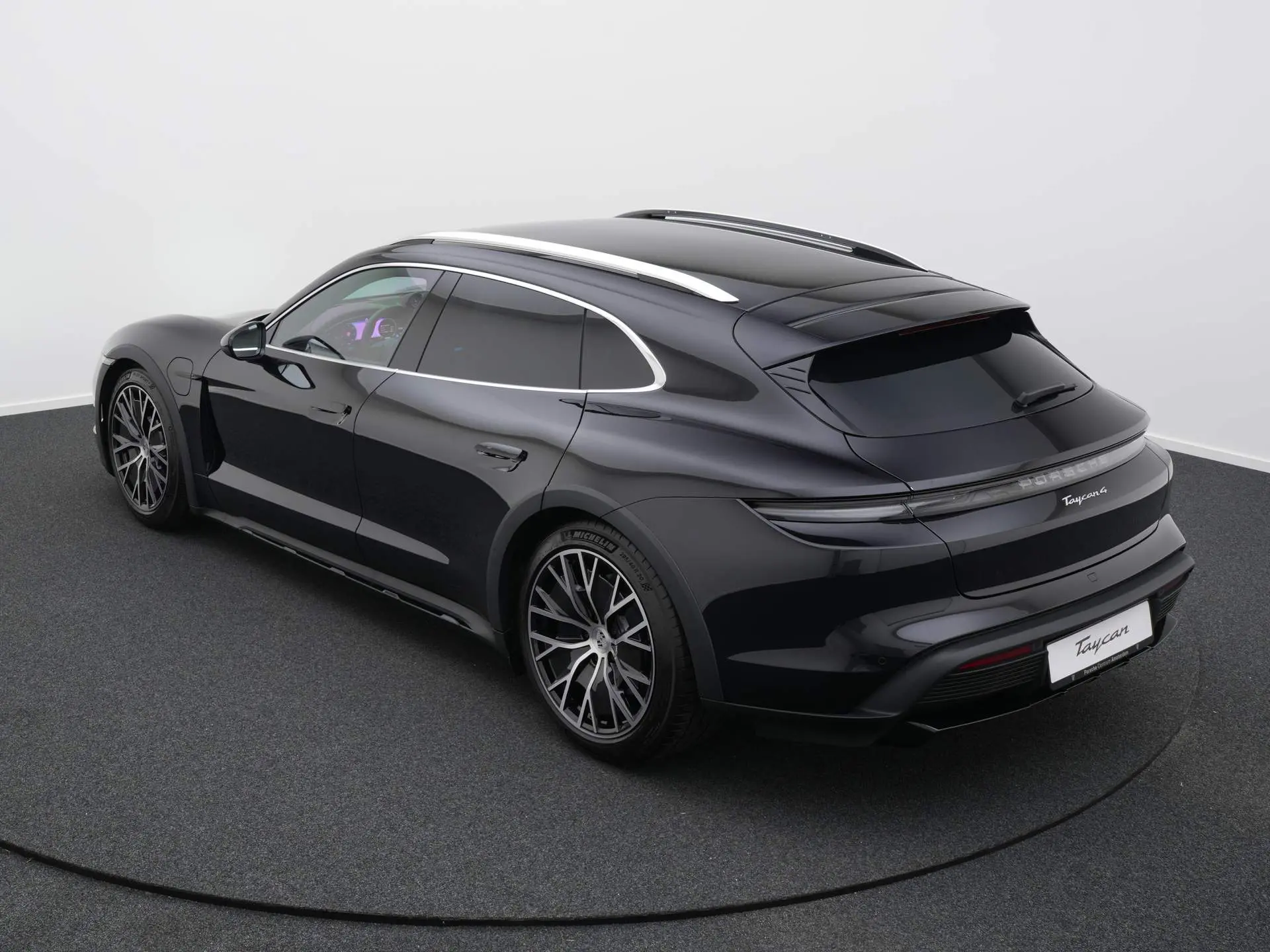 Taycan 4 Cross Turismo