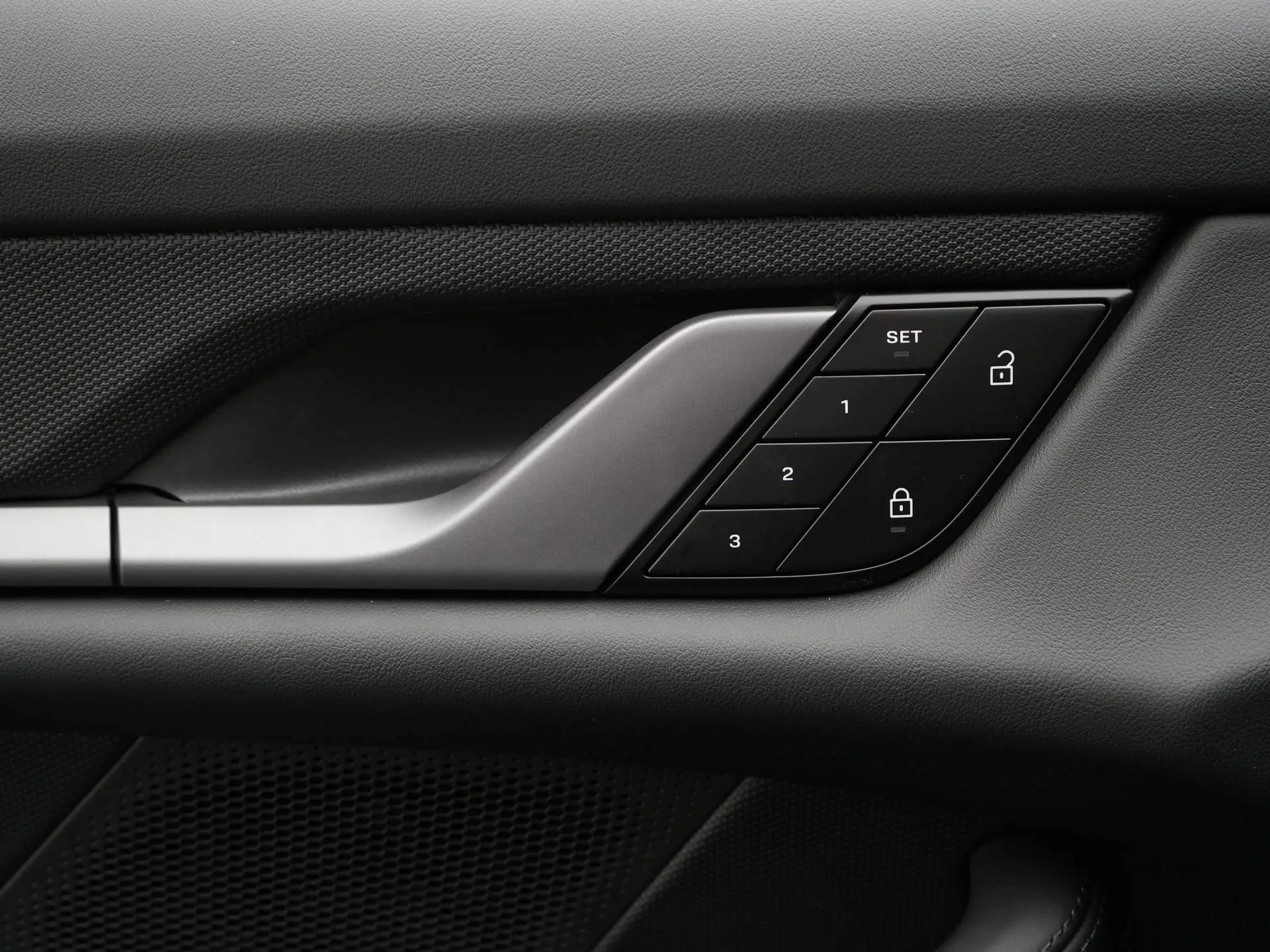 Taycan 4 Cross Turismo