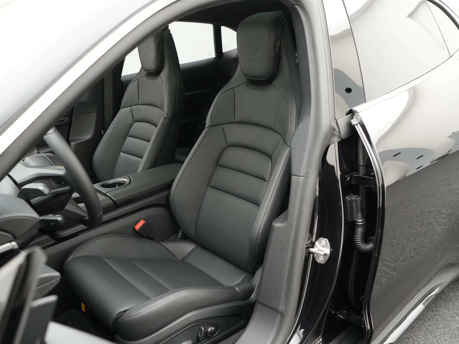 Taycan 4 Cross Turismo