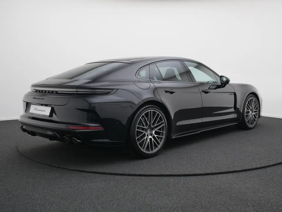 Porsche Panamera 4 E-Hybrid