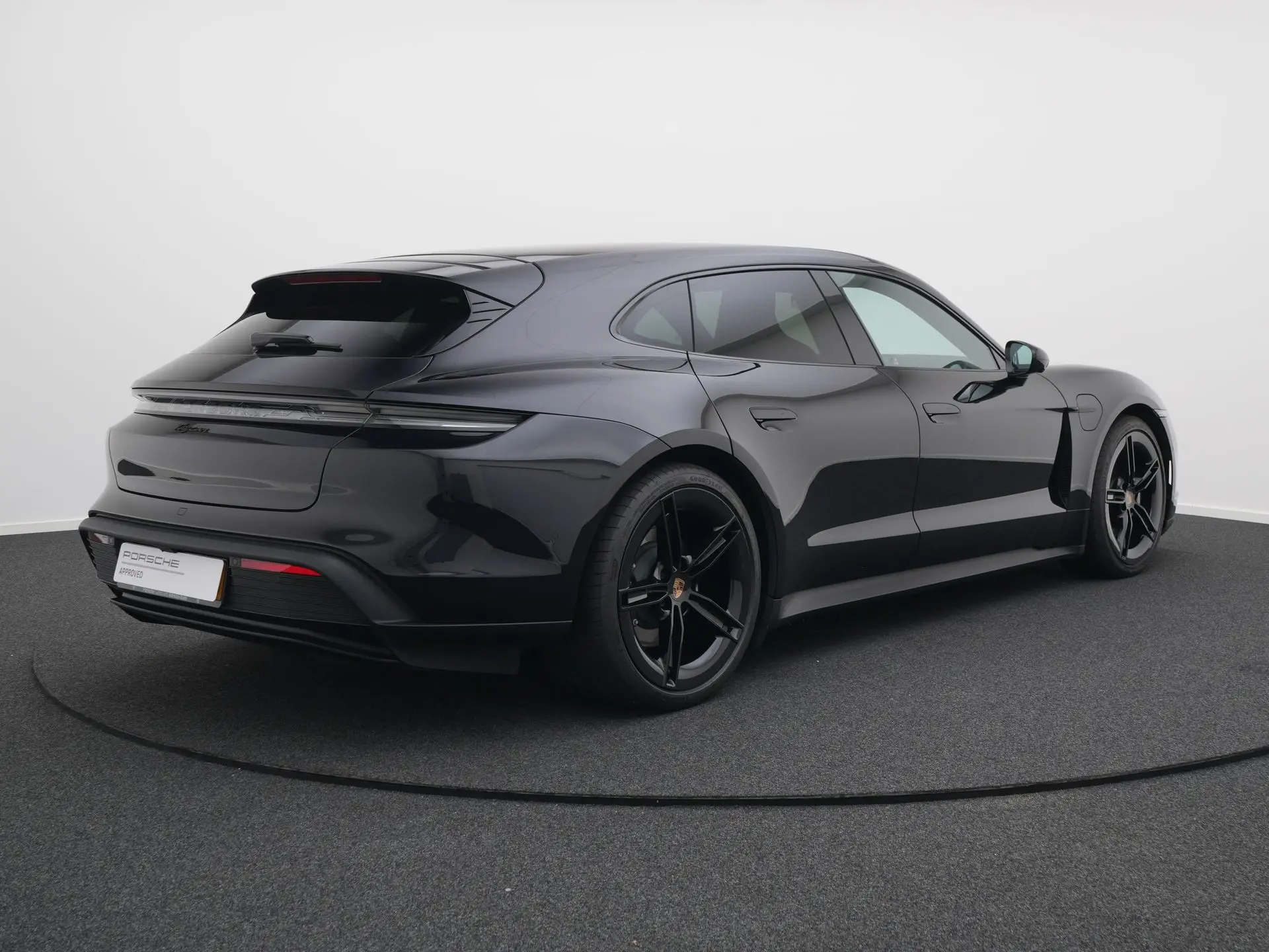 Taycan Sport Tursimo