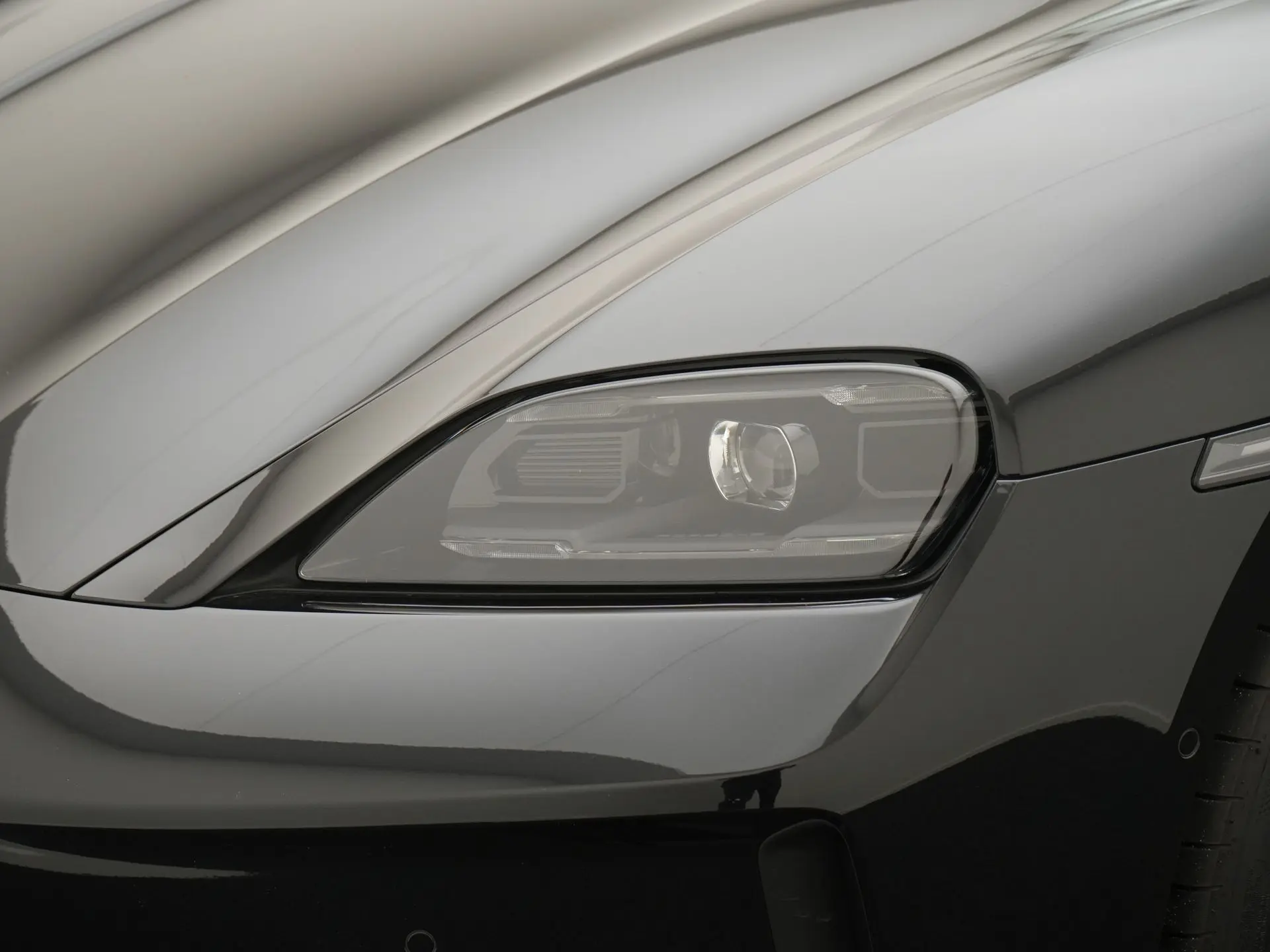 Taycan Sport Tursimo