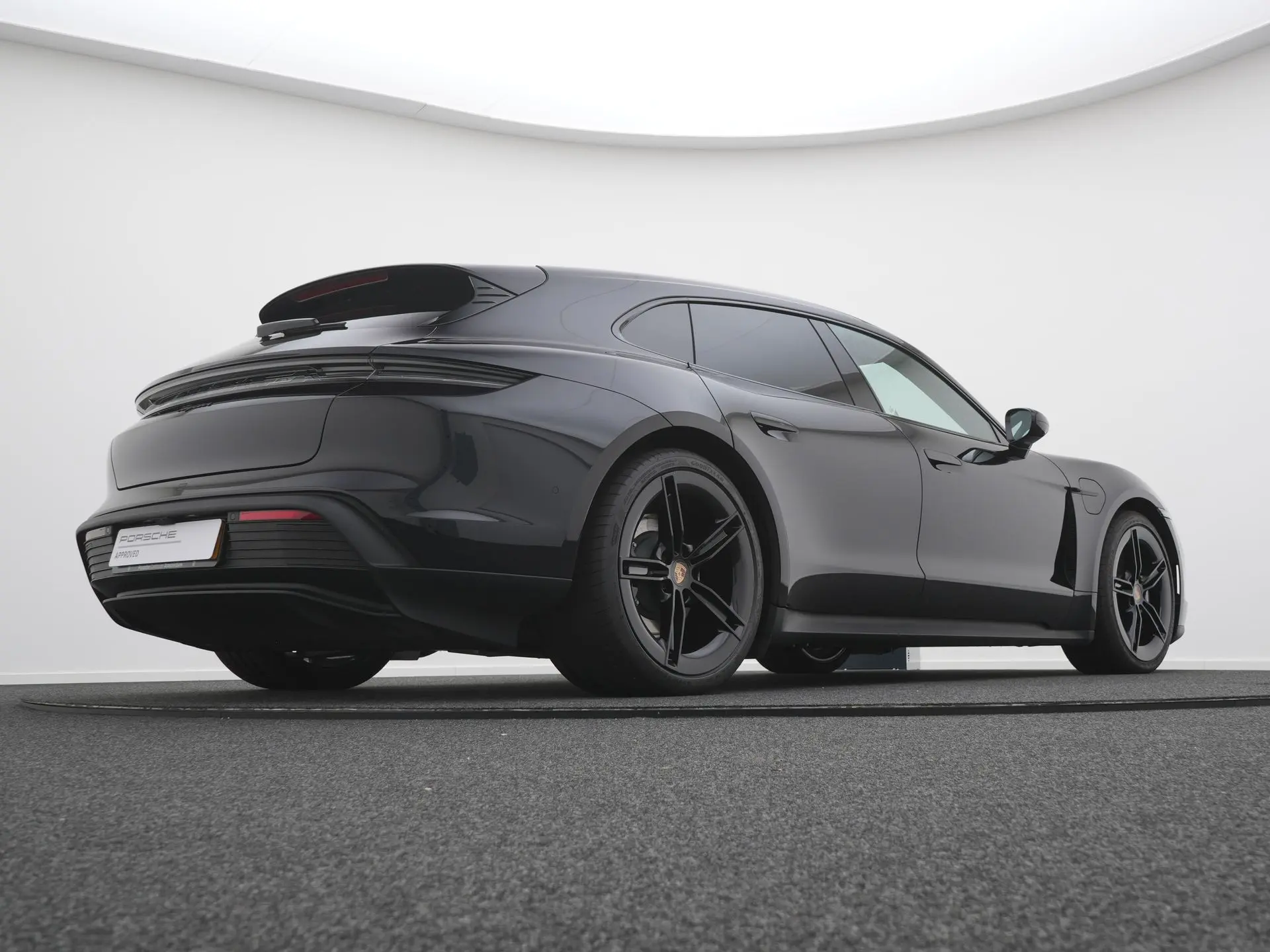 Taycan Sport Tursimo