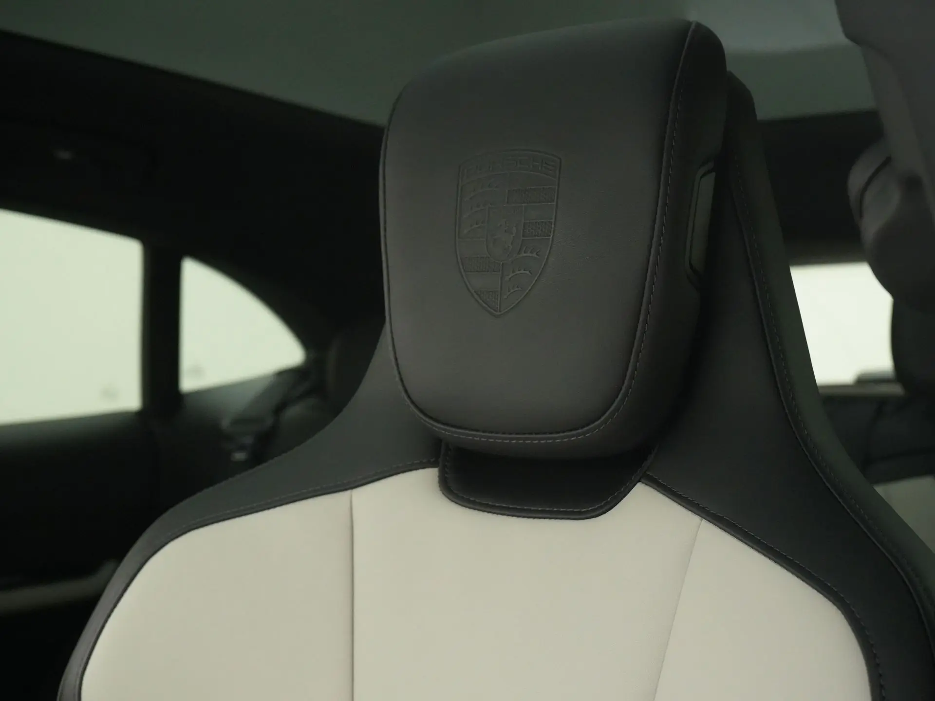 Taycan Sport Tursimo