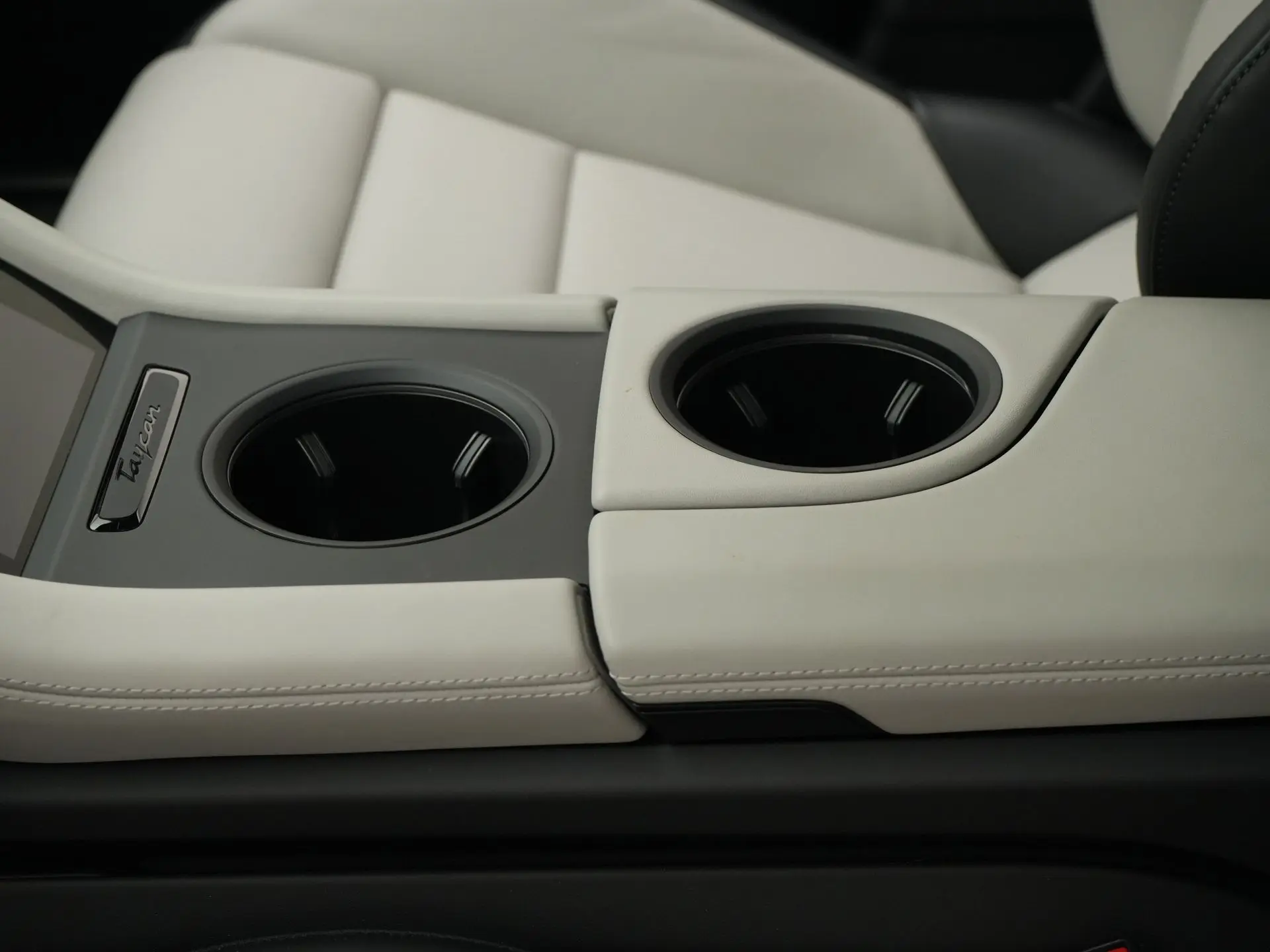 Taycan Sport Tursimo