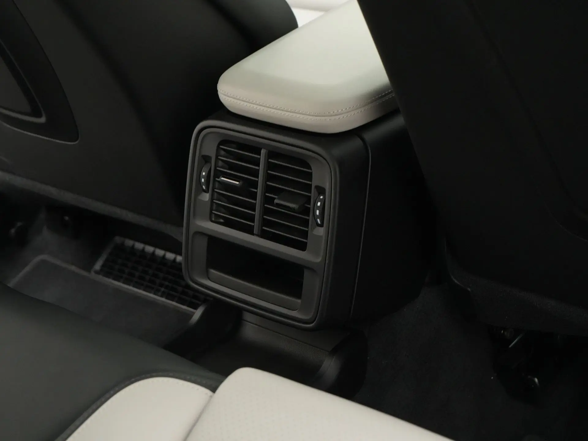 Taycan Sport Tursimo