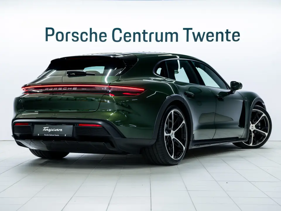 Porsche Taycan 4 Cross Turismo