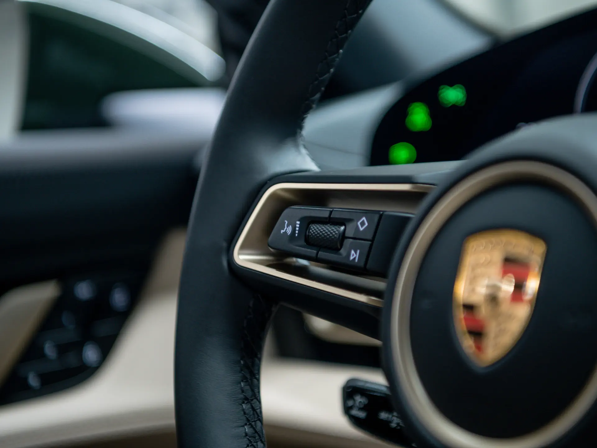 Taycan 4 Cross Turismo