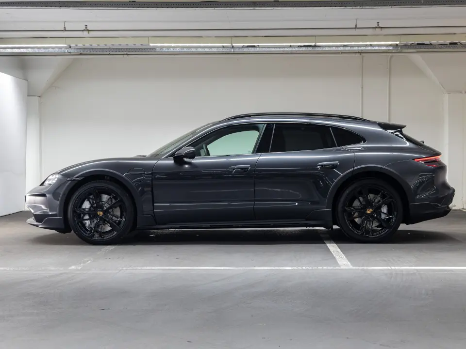 Porsche Taycan 4 Cross Turismo