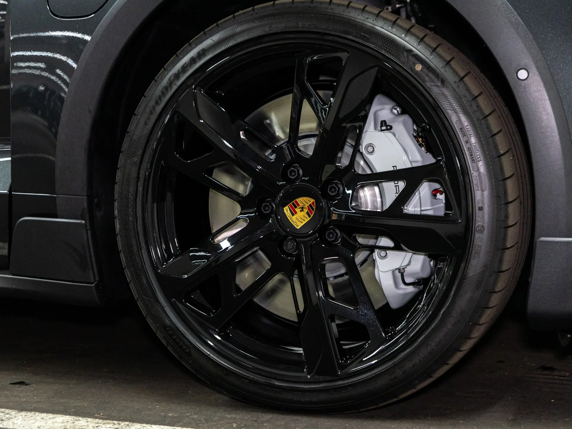 Taycan 4 Cross Turismo