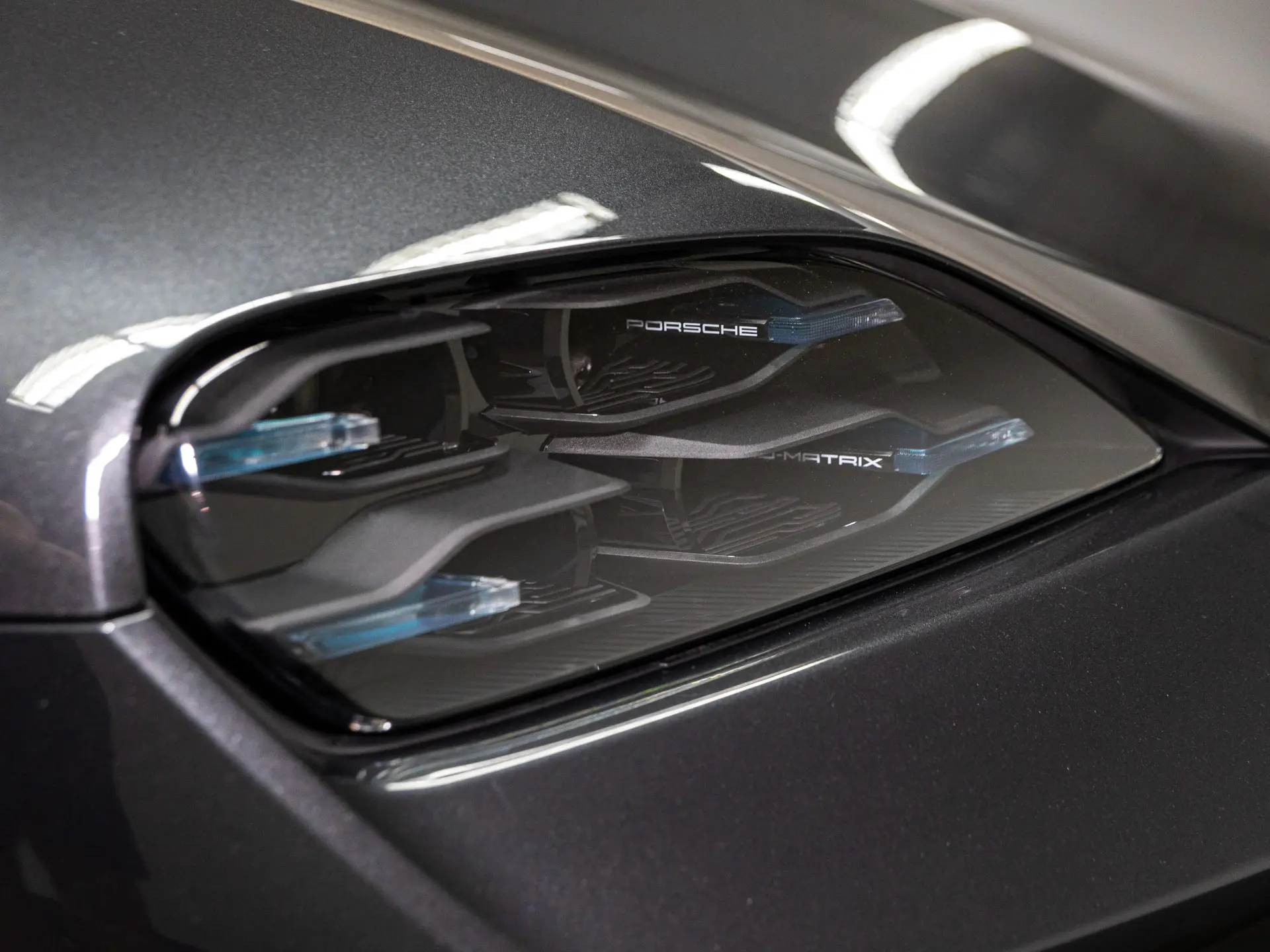 Taycan 4 Cross Turismo