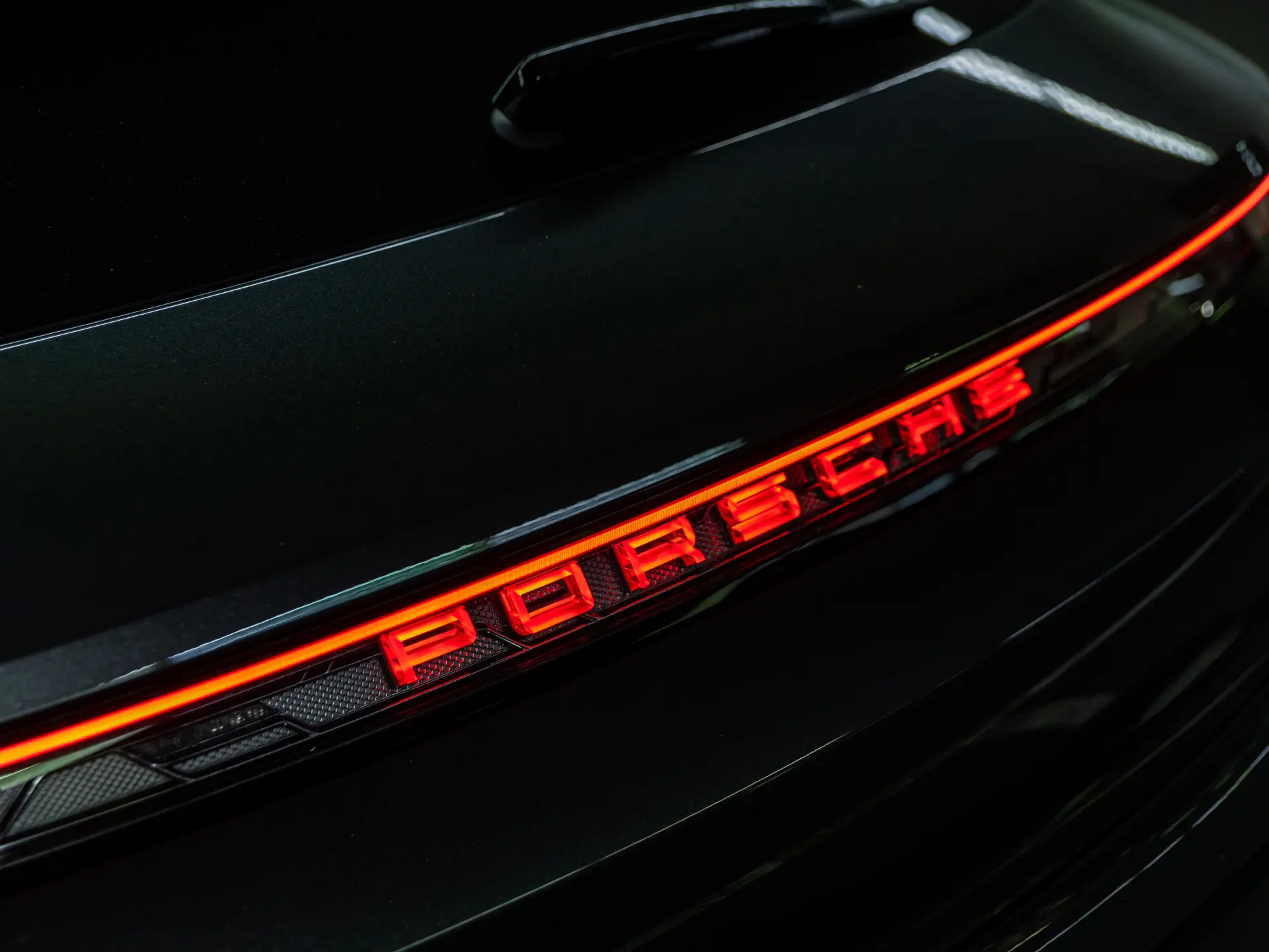 Taycan 4 Cross Turismo