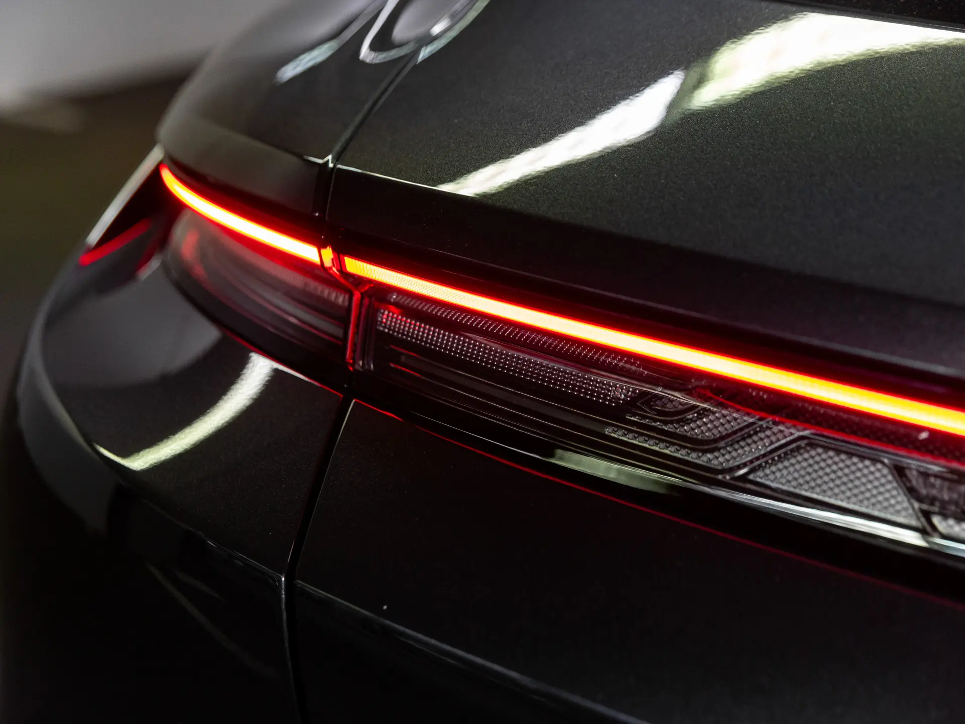 Taycan 4 Cross Turismo