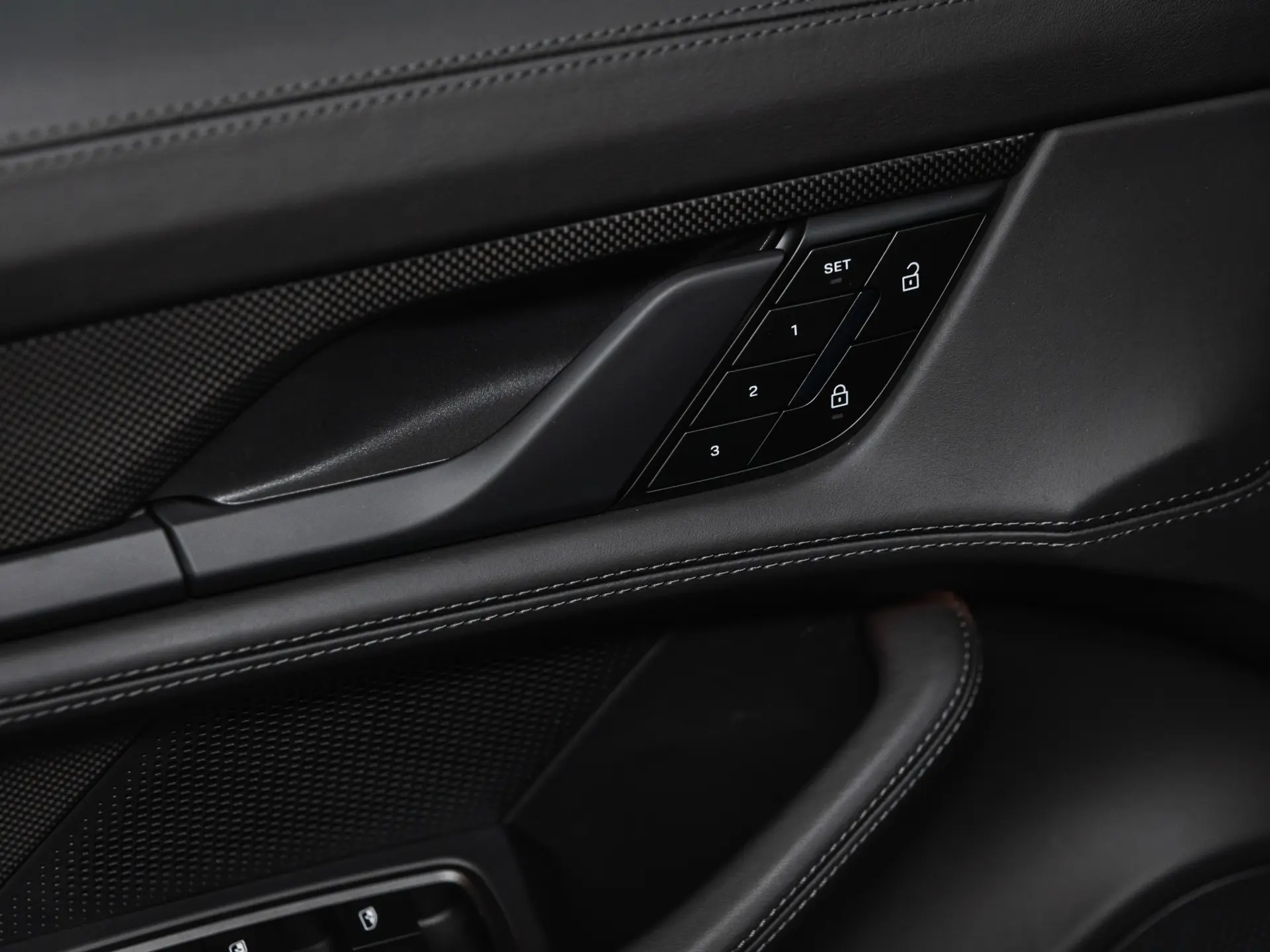 Taycan 4 Cross Turismo