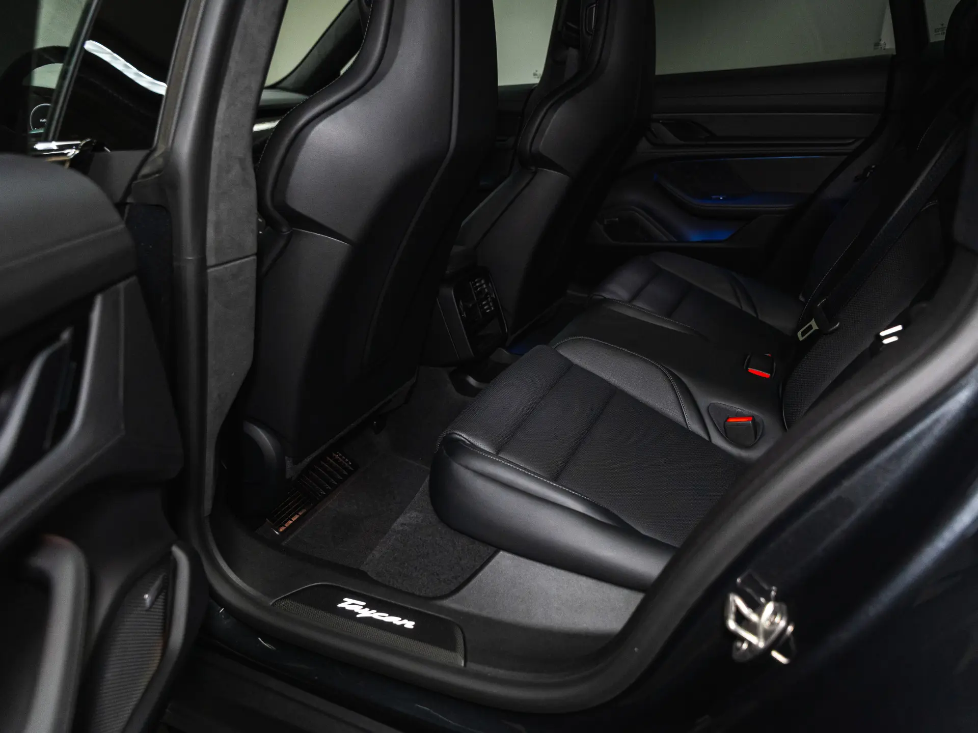 Taycan 4 Cross Turismo