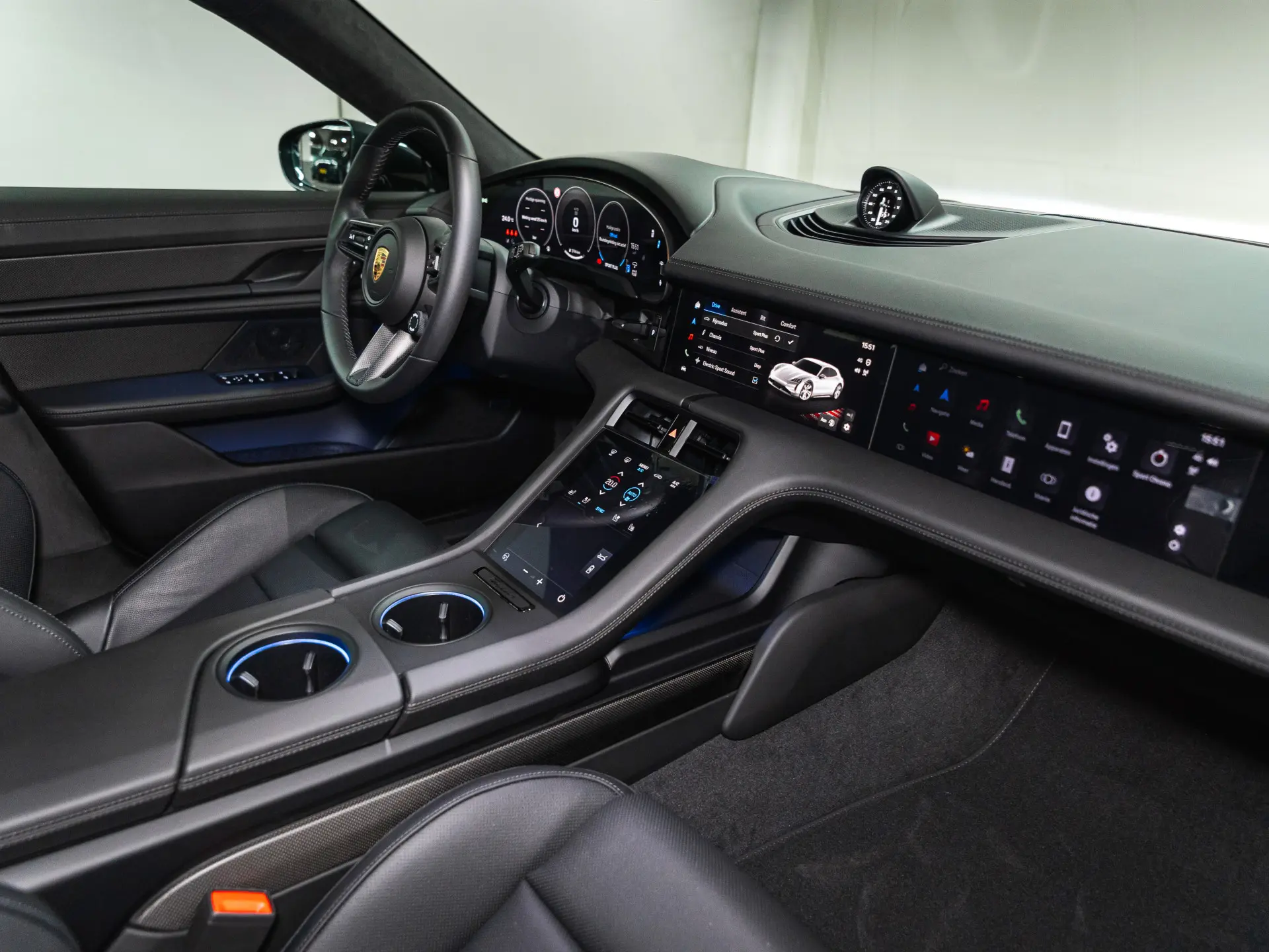 Taycan 4 Cross Turismo