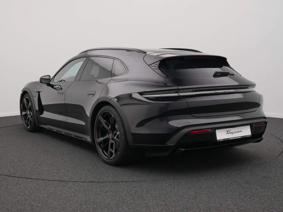Porsche Taycan 4 Cross Turismo
