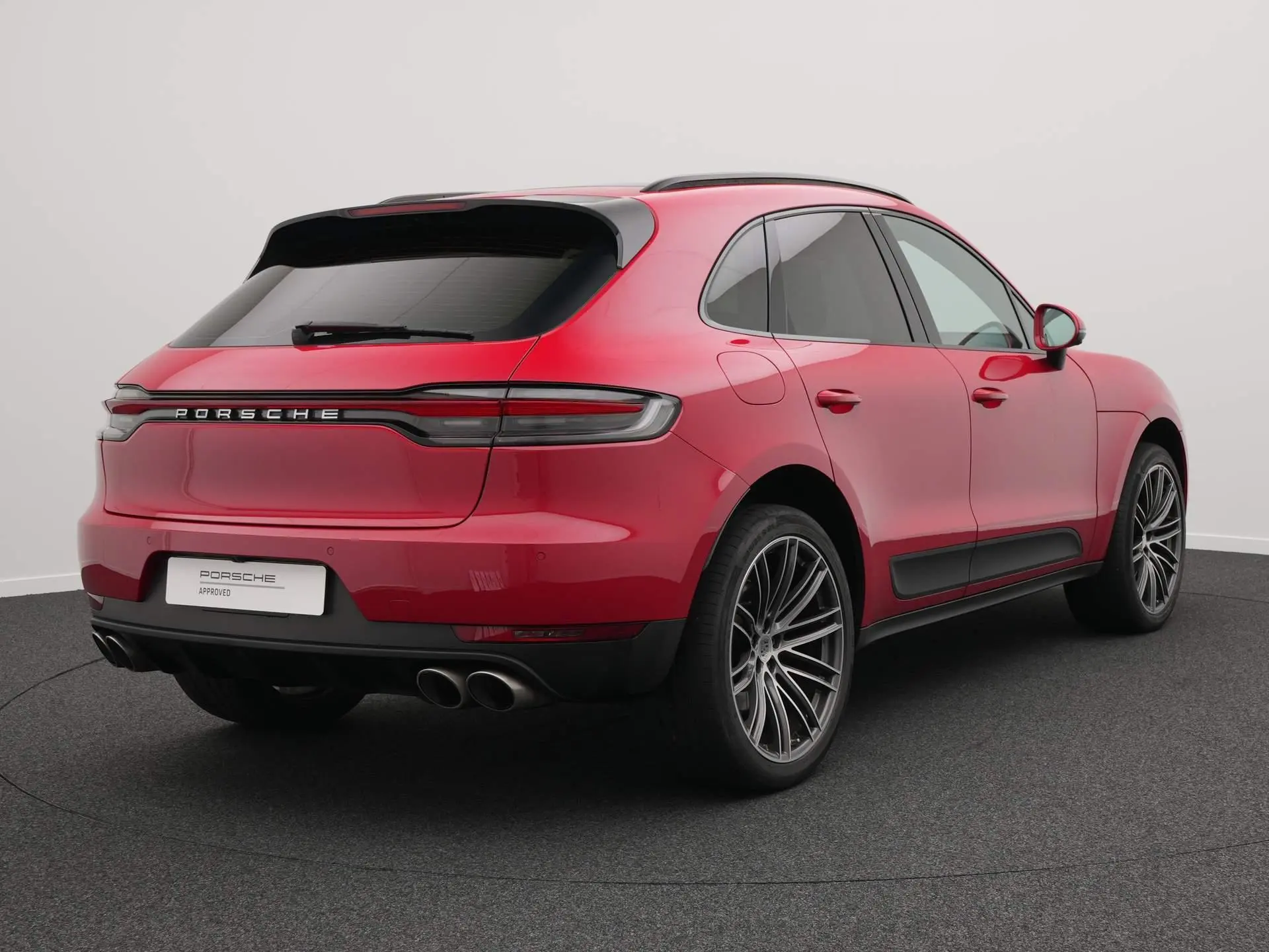 Macan S