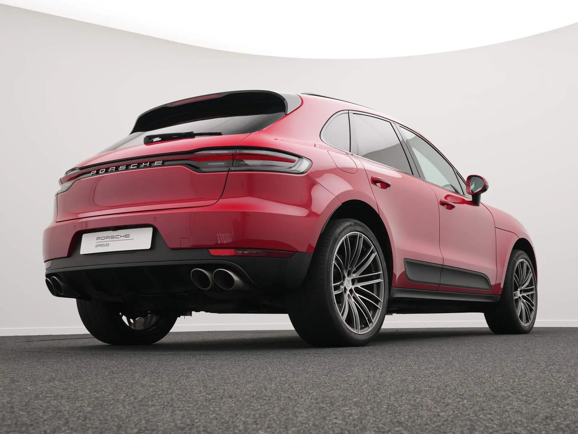 Macan S