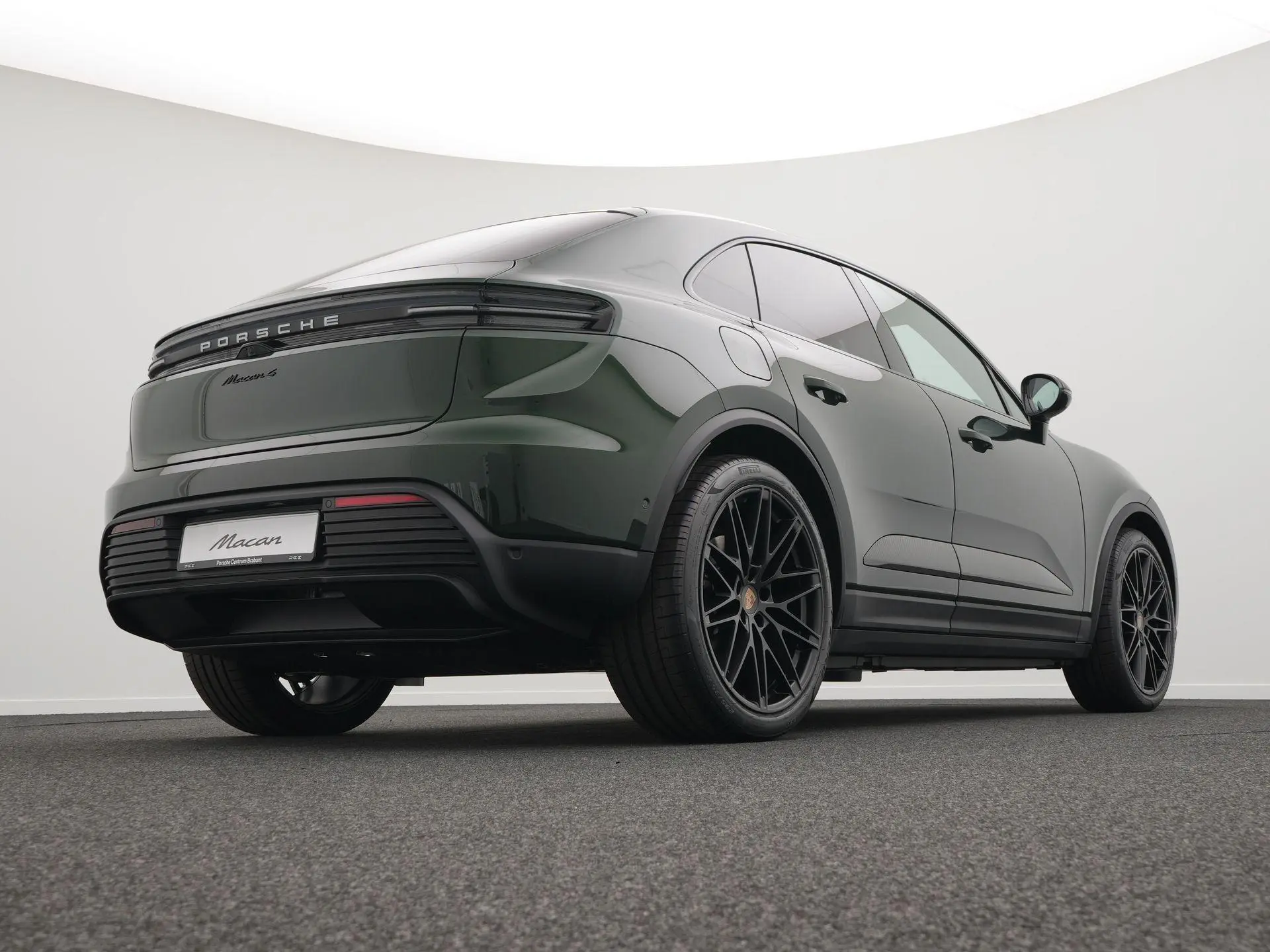 Macan 4