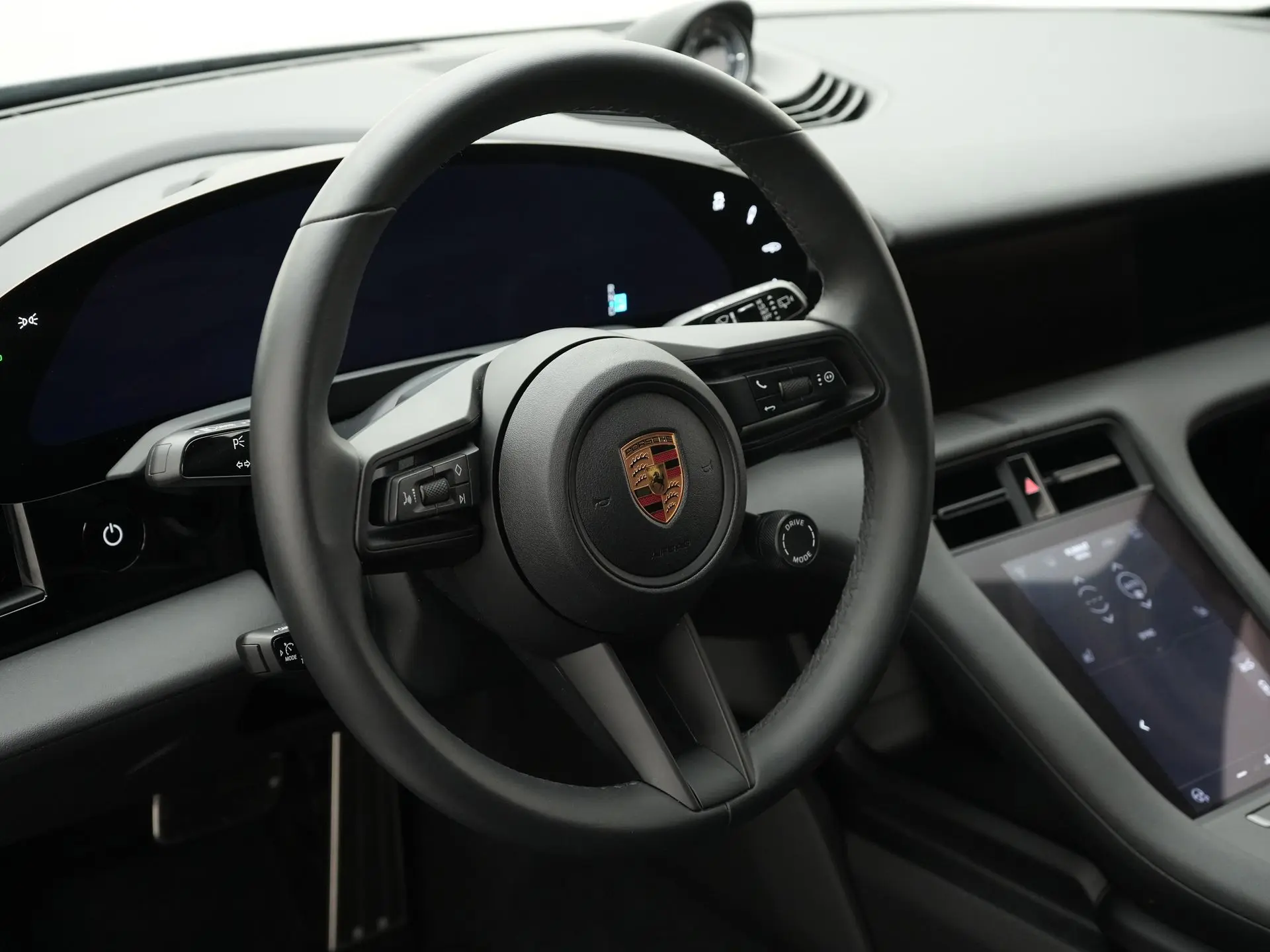 Taycan 4 Cross Turismo