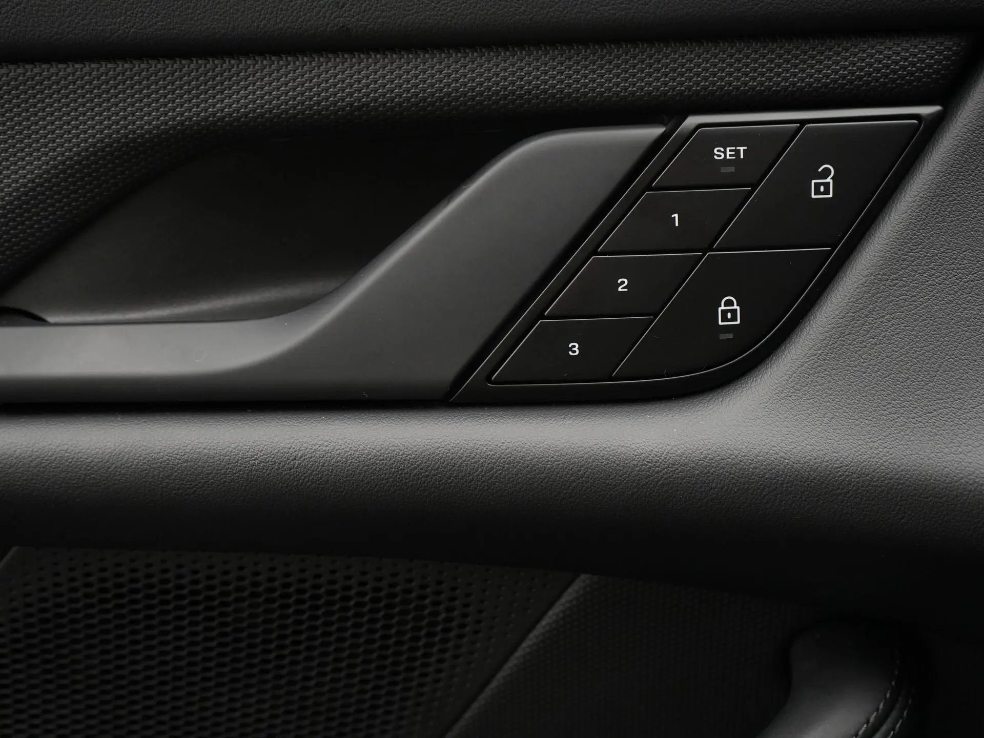 Taycan 4 Cross Turismo