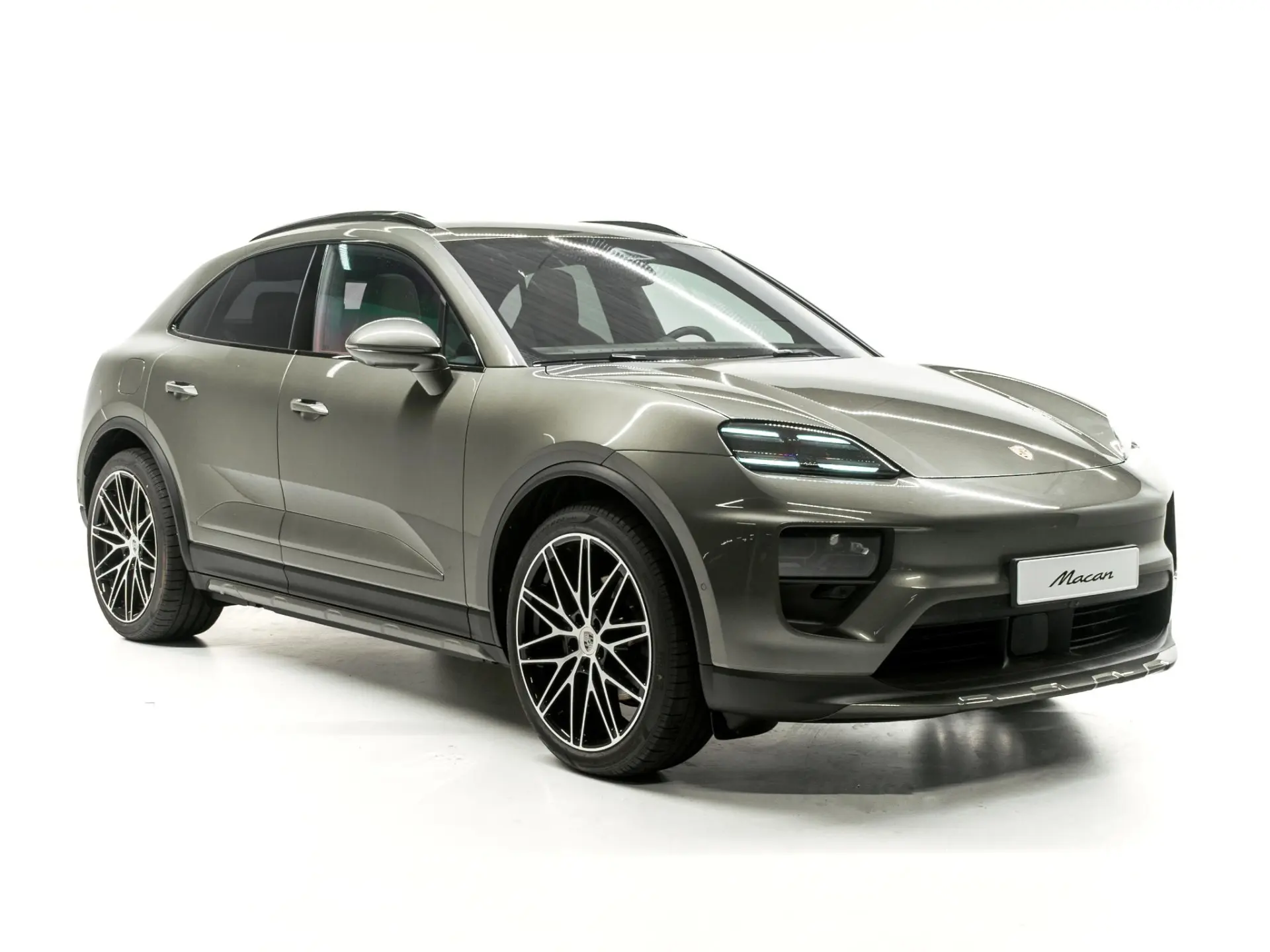 Macan 4