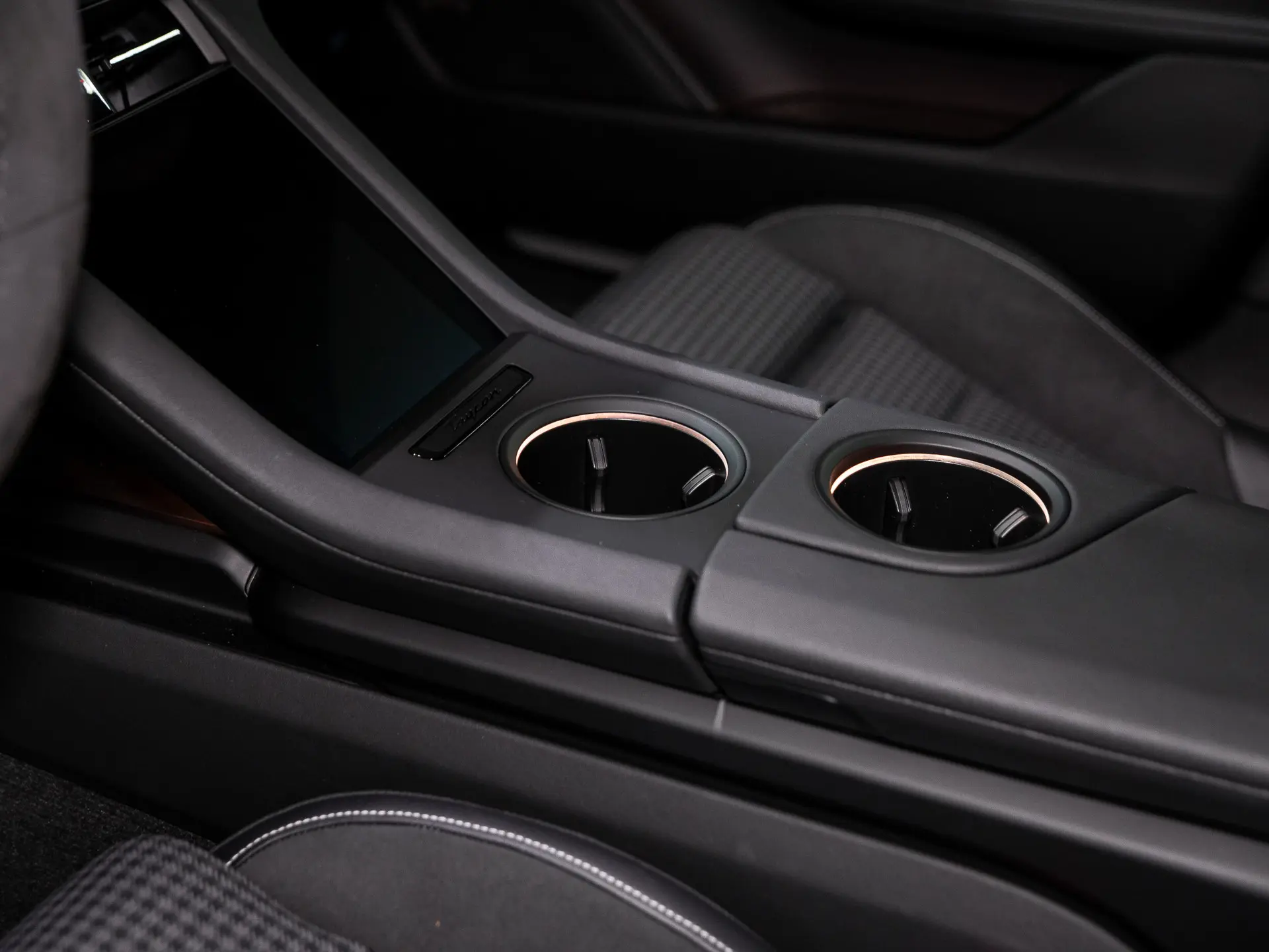 Taycan 4 Cross Turismo