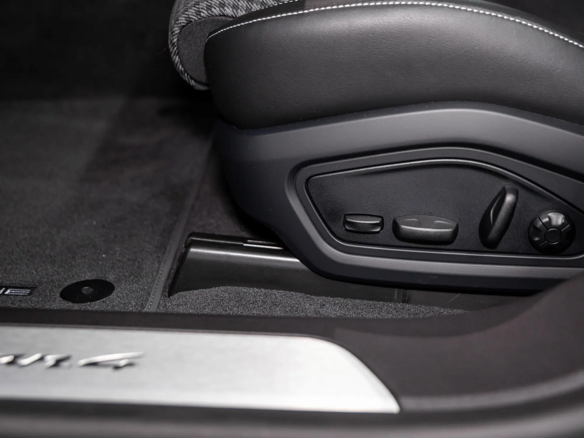 Taycan 4 Cross Turismo