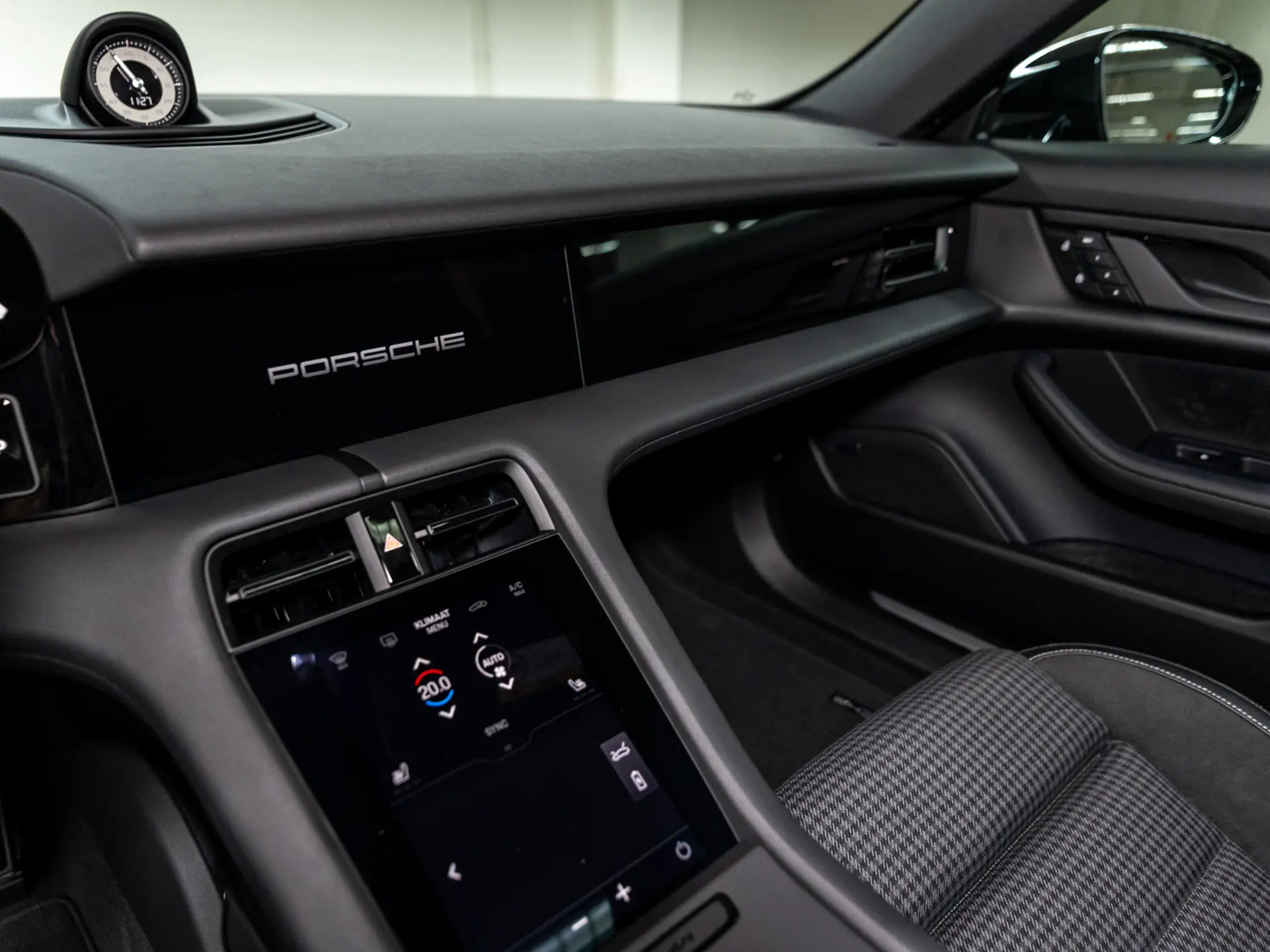 Taycan 4 Cross Turismo