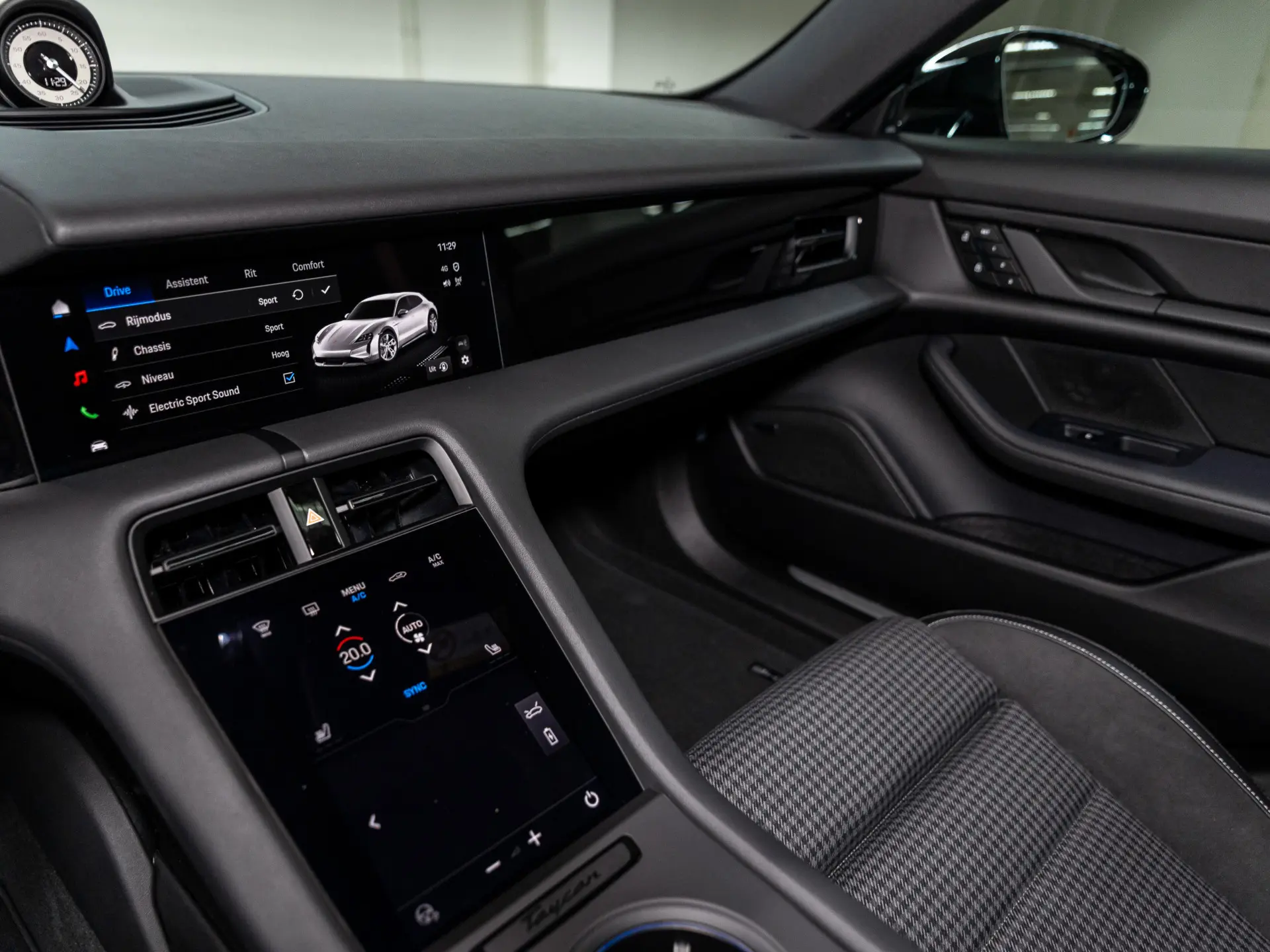 Taycan 4 Cross Turismo