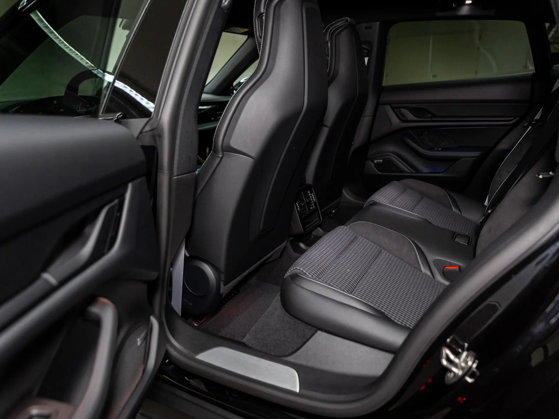 Taycan 4 Cross Turismo