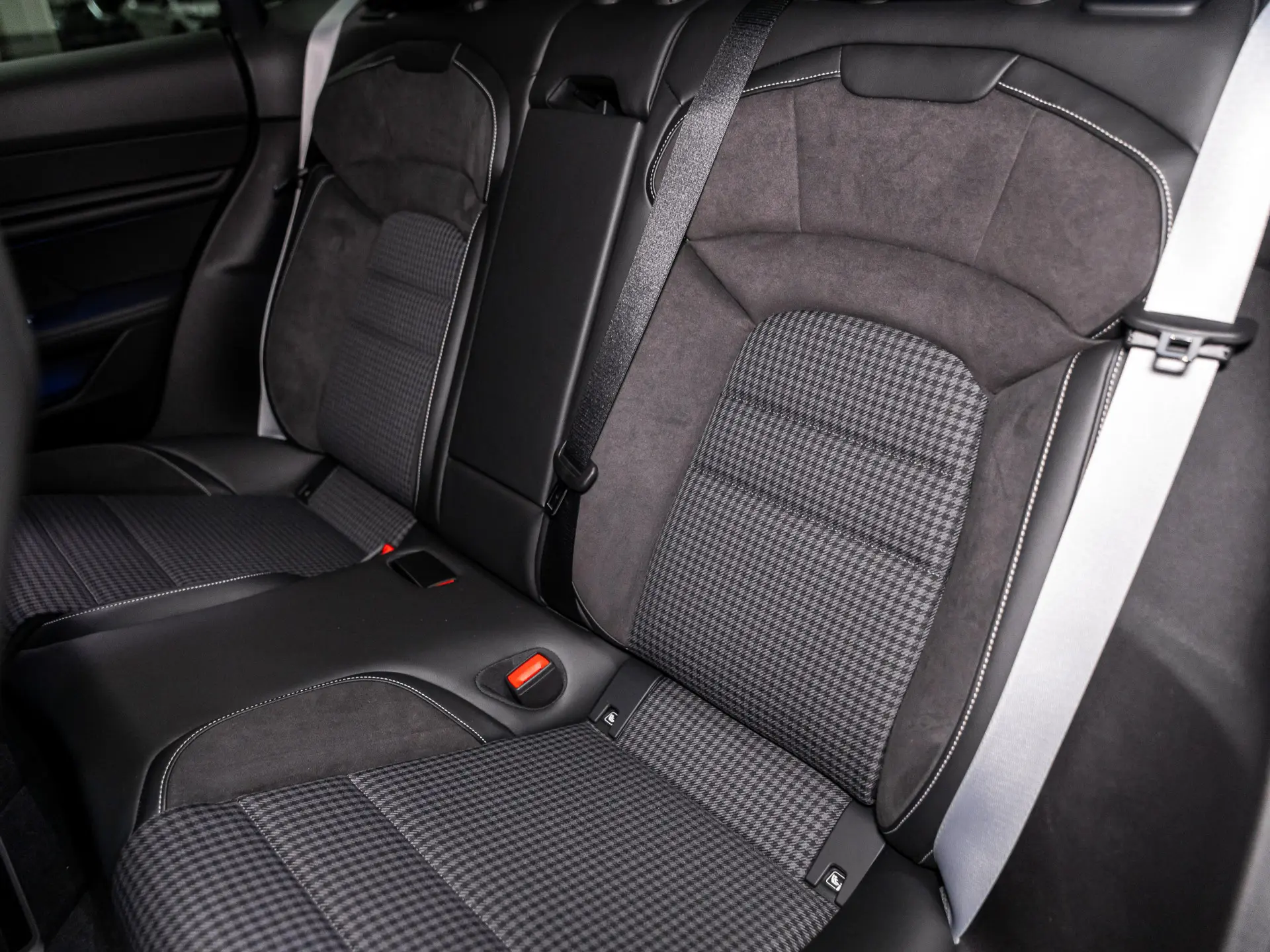 Taycan 4 Cross Turismo