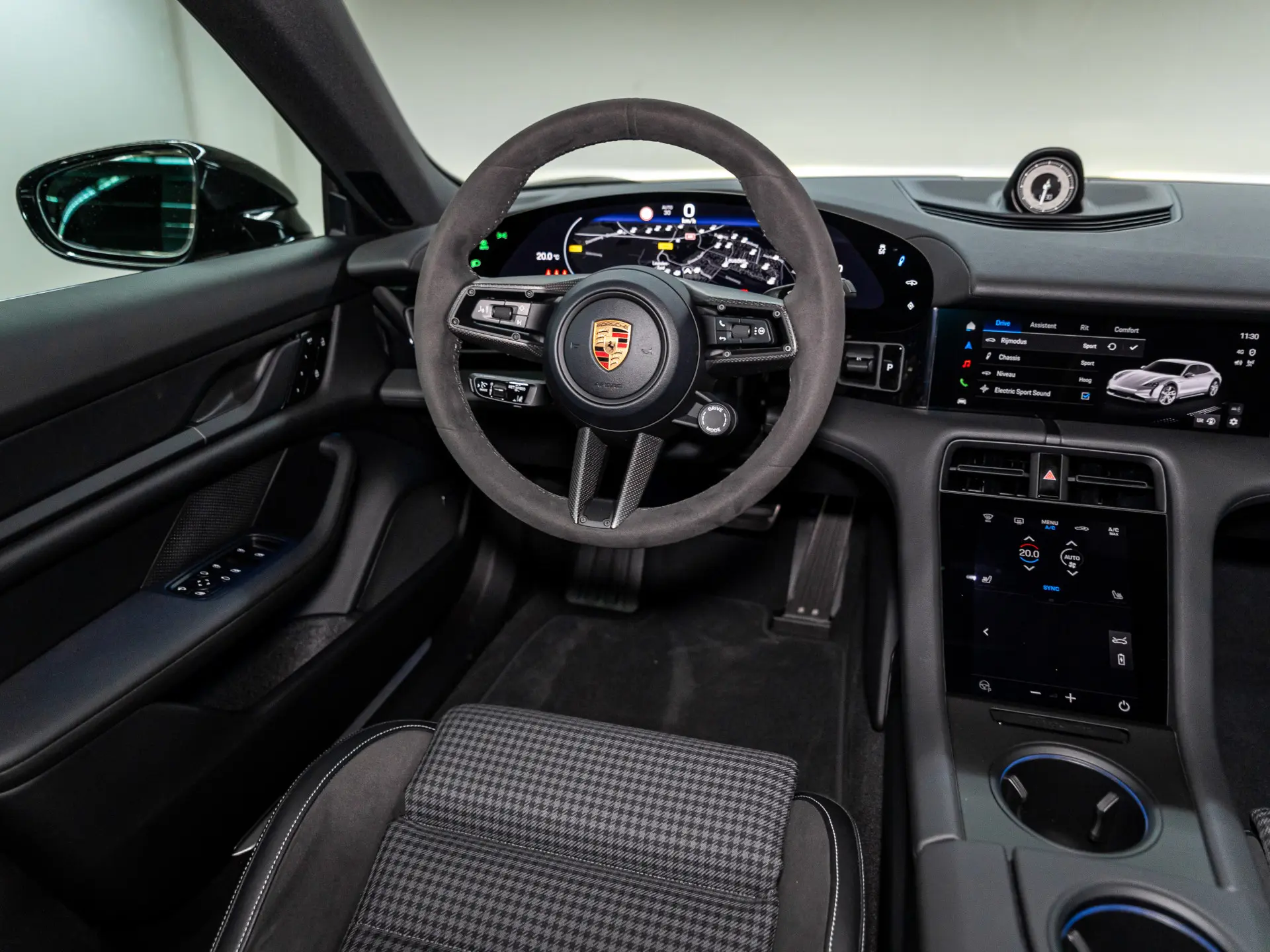 Taycan 4 Cross Turismo