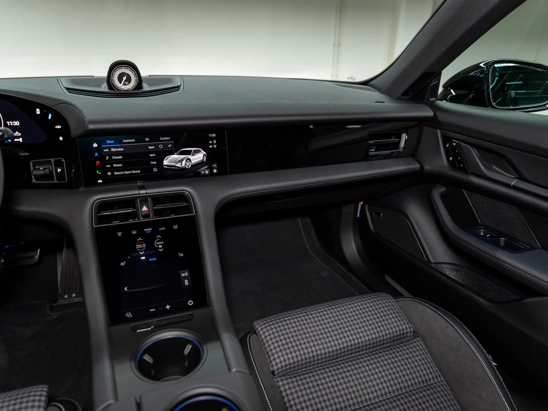 Taycan 4 Cross Turismo