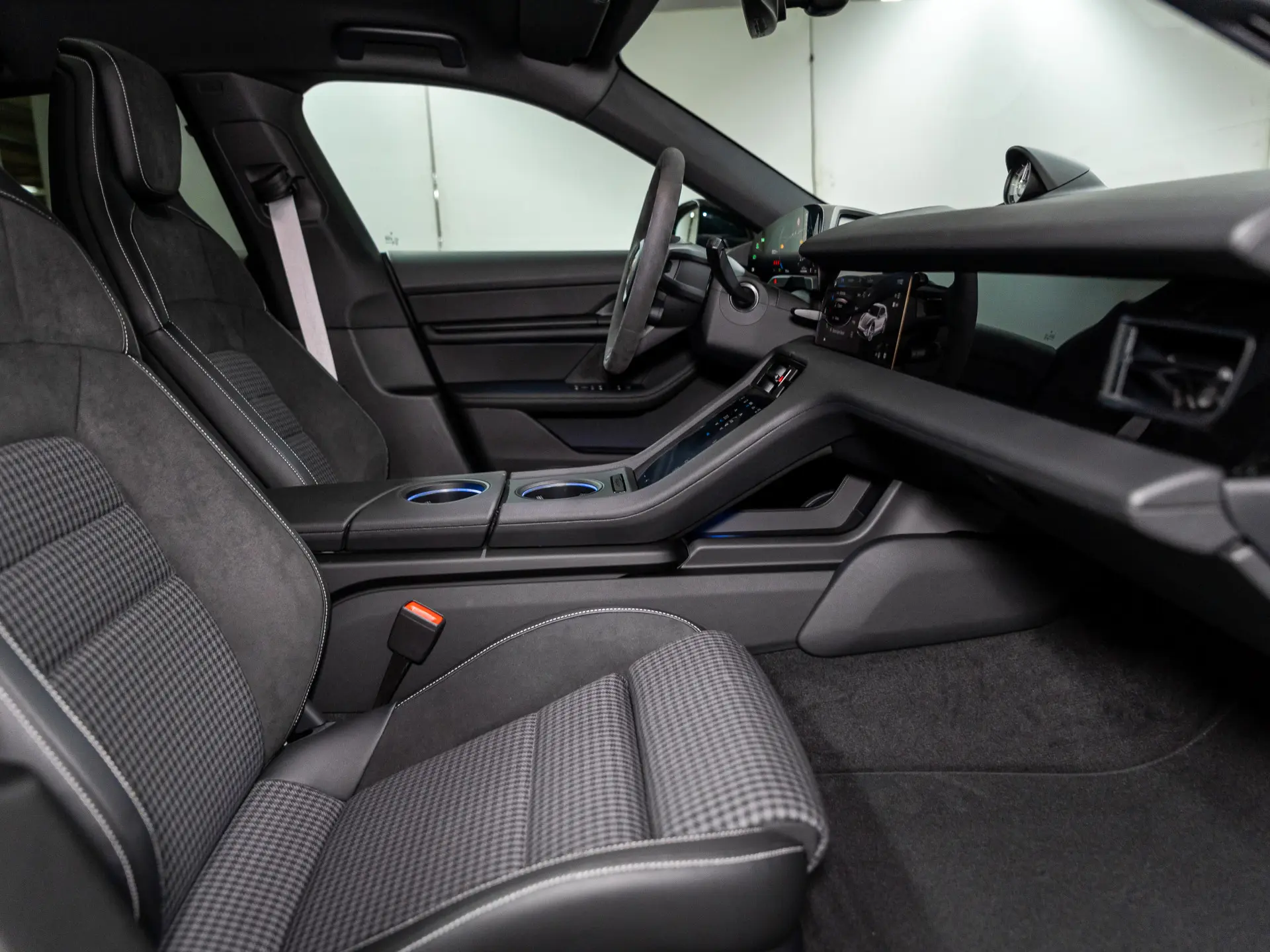 Taycan 4 Cross Turismo