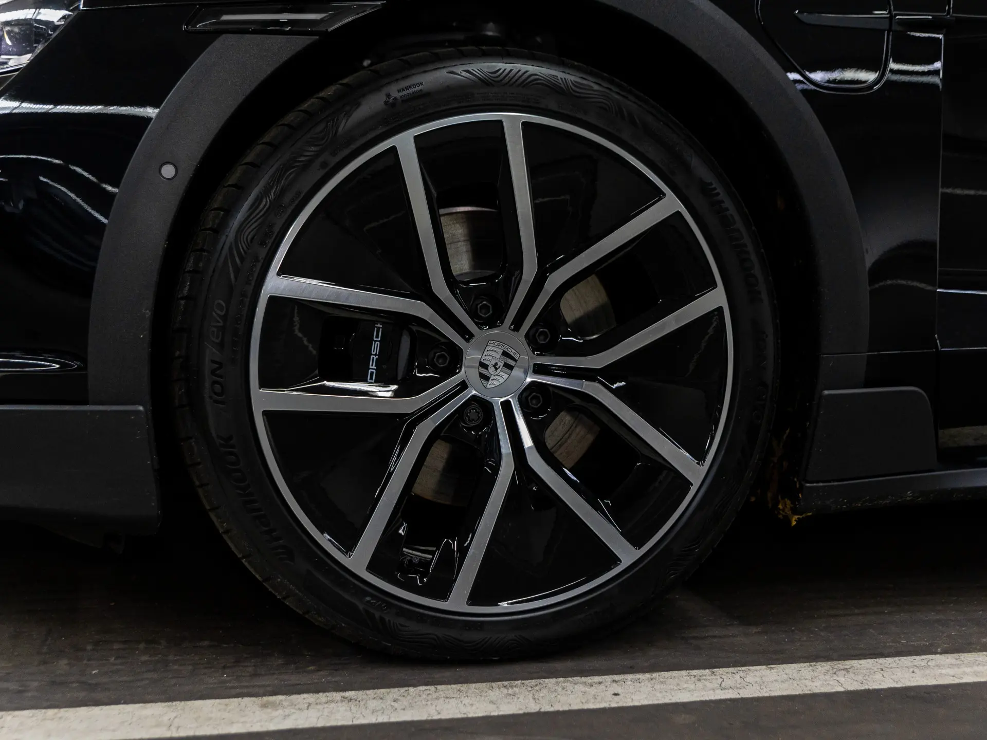 Taycan 4 Cross Turismo