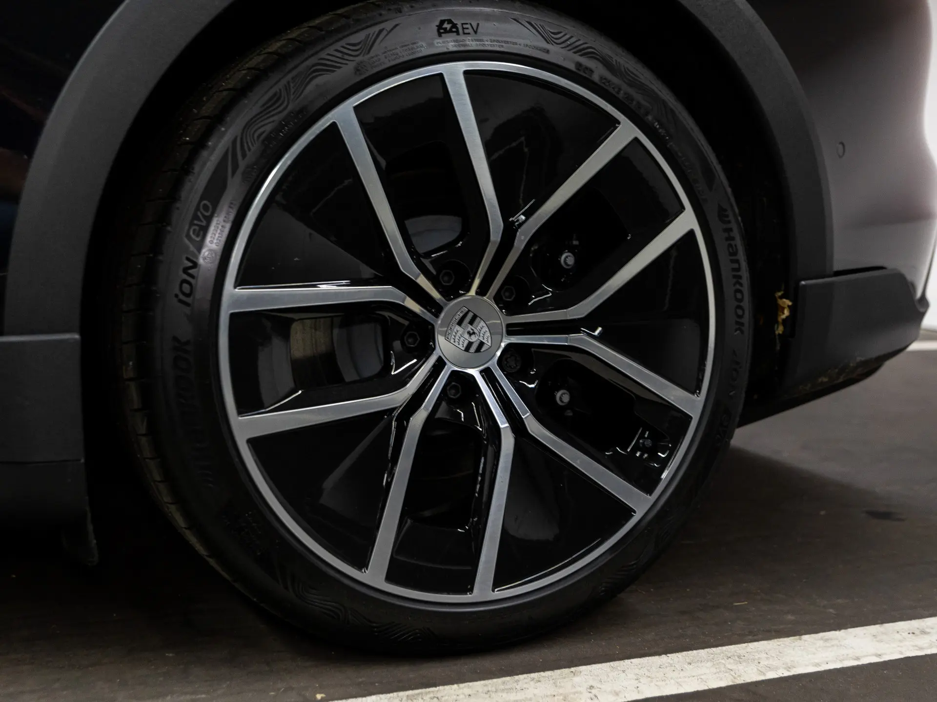 Taycan 4 Cross Turismo